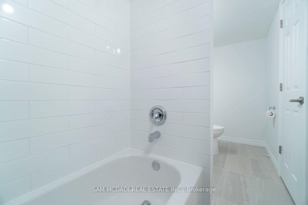 Photo 7 of Unit Lower, 3883 Barley Trail, Mississauga, Churchill Meadows — HOMEH