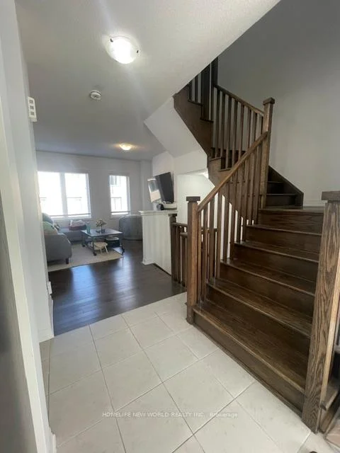 Photo 6 of 34 Vantage Loop, Newmarket, Woodland Hill — HOMEH