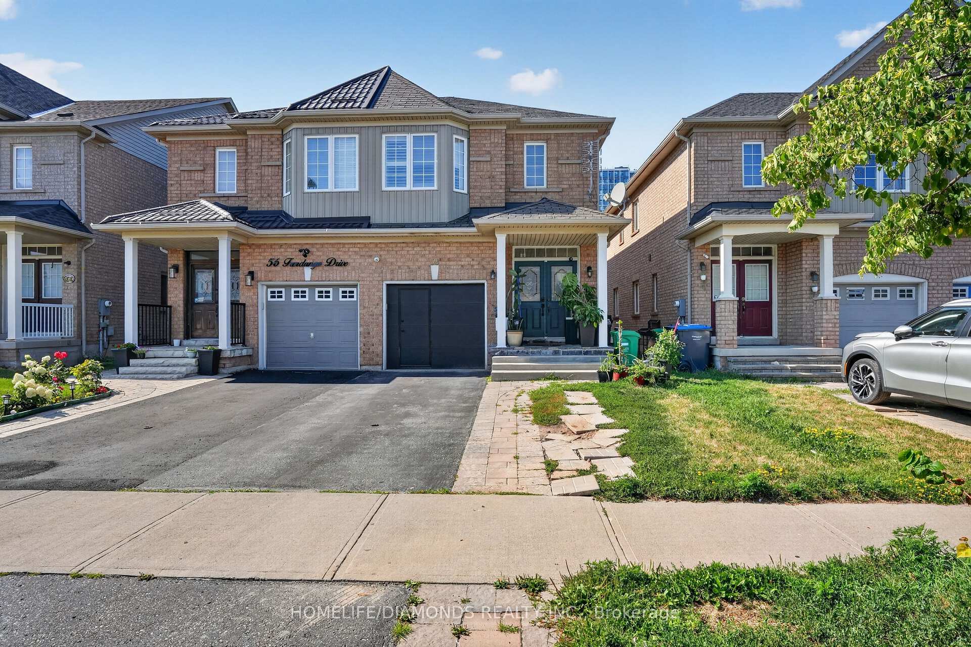 Photo 2 of 58 Fandango Drive, Brampton, Credit Valley — HOMEH
