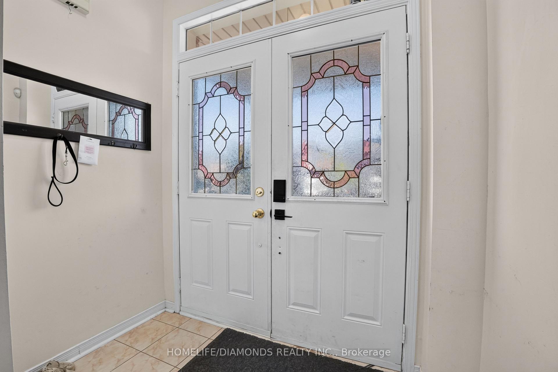 Photo 5 of 58 Fandango Drive, Brampton, Credit Valley — HOMEH