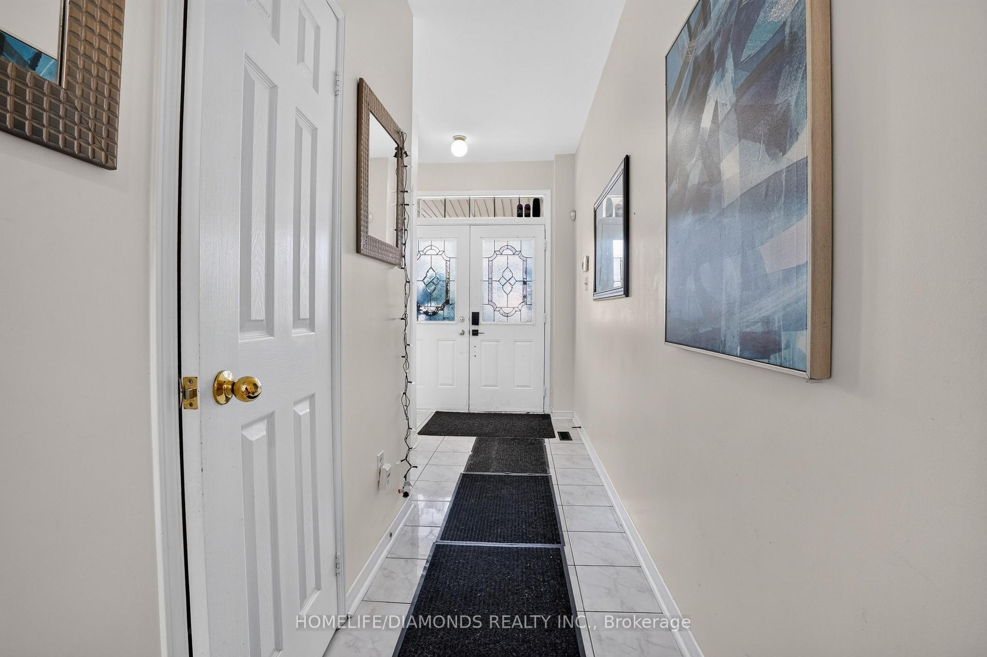 Photo 6 of 58 Fandango Drive, Brampton, Credit Valley — HOMEH