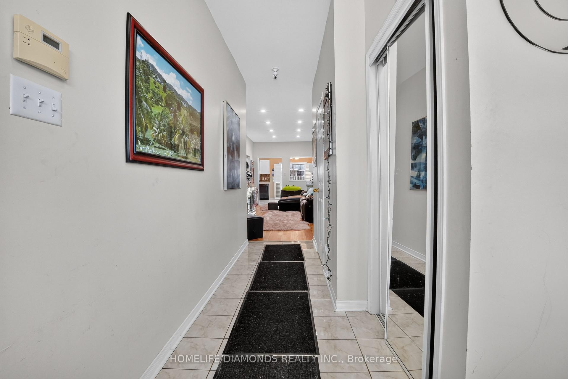 Photo 7 of 58 Fandango Drive, Brampton, Credit Valley — HOMEH