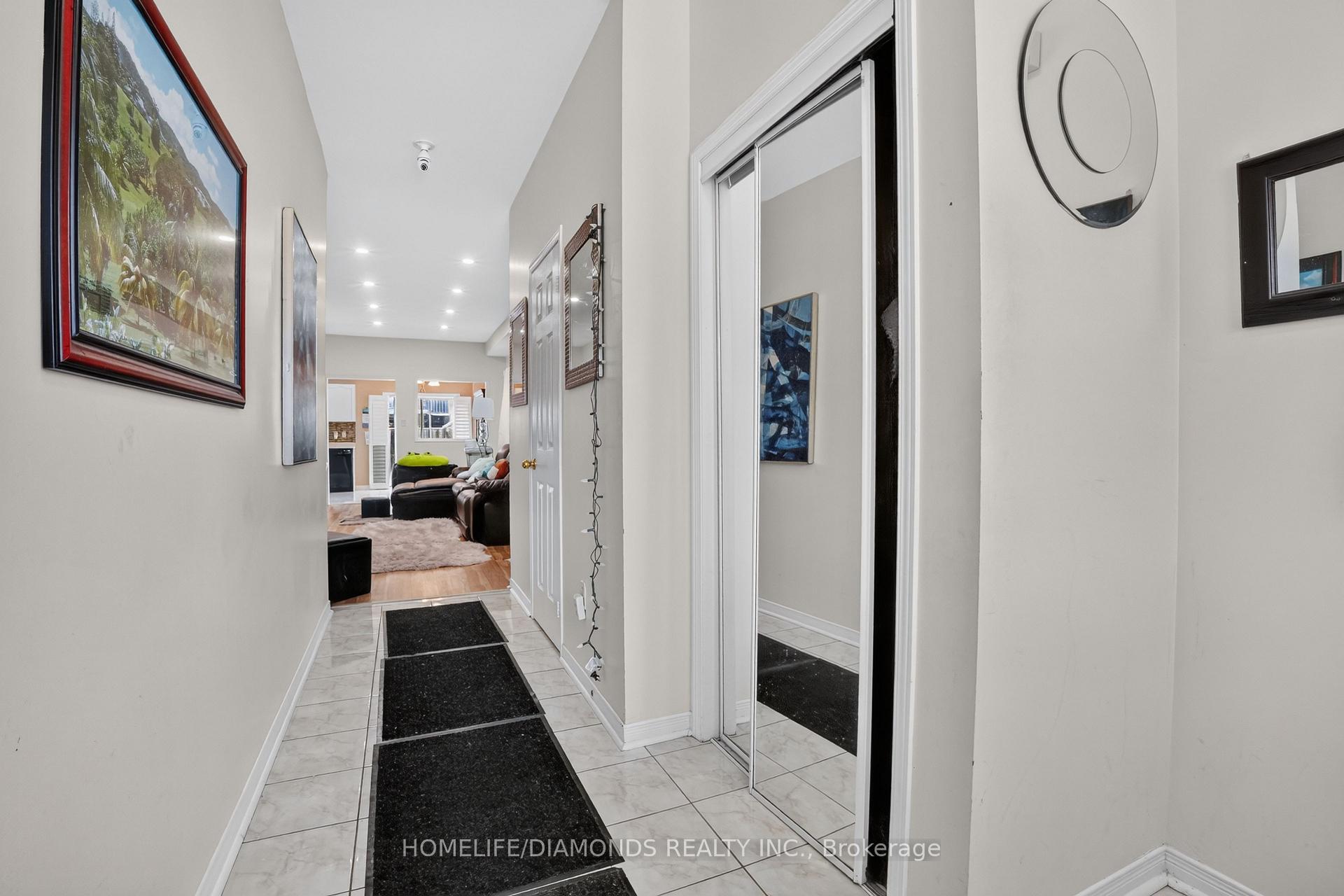 Photo 8 of 58 Fandango Drive, Brampton, Credit Valley — HOMEH