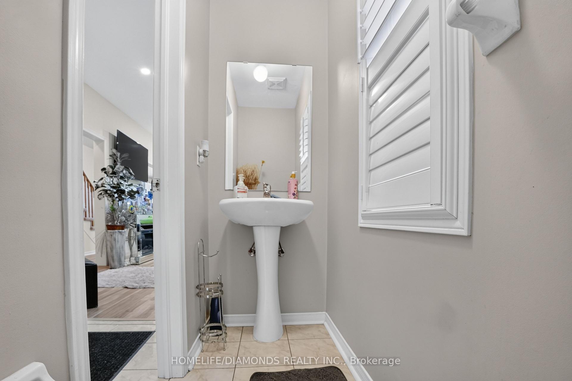 Photo 19 of 58 Fandango Drive, Brampton, Credit Valley — HOMEH
