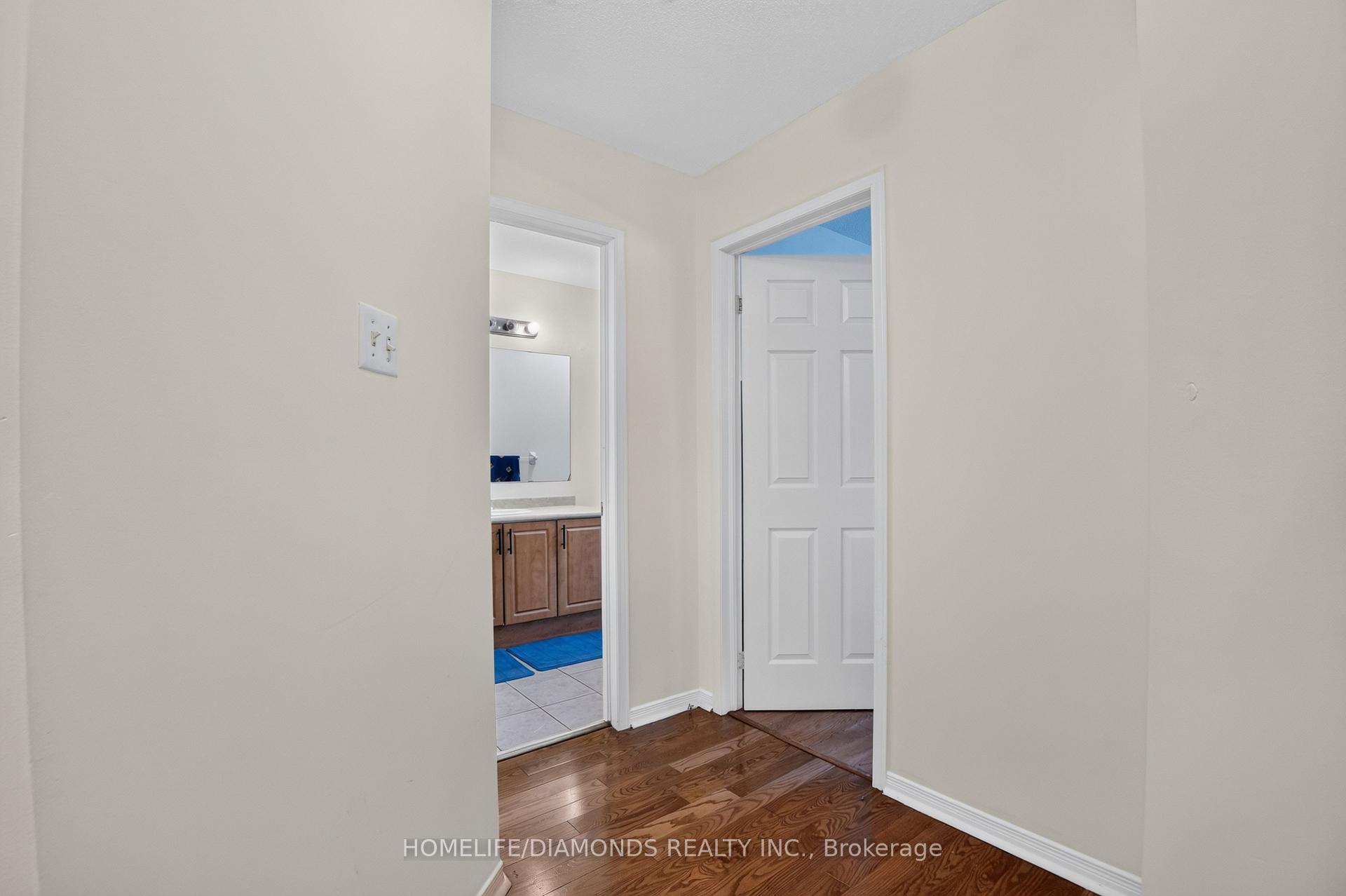 Photo 36 of 58 Fandango Drive, Brampton, Credit Valley — HOMEH