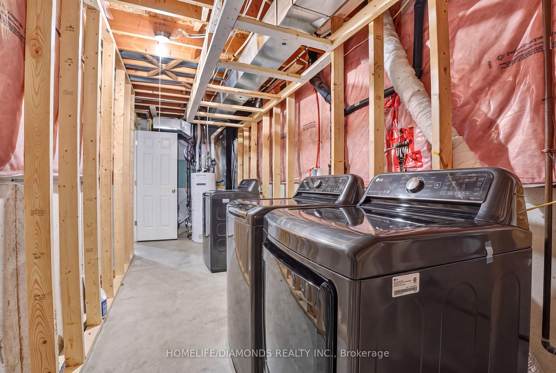 Photo 42 of 58 Fandango Drive, Brampton, Credit Valley — HOMEH