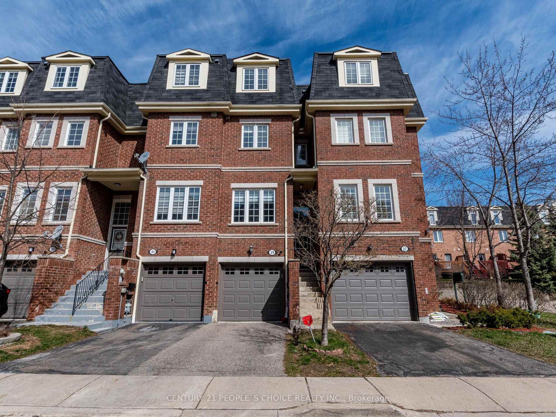 Photo 1 of Unit 29, 435 Hensall Circle, Mississauga, Cooksville — HOMEH