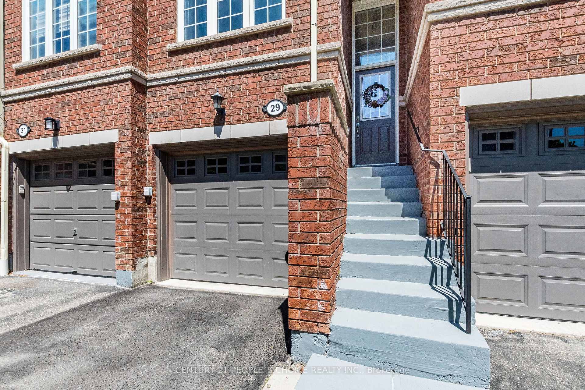 Photo 2 of Unit 29, 435 Hensall Circle, Mississauga, Cooksville — HOMEH