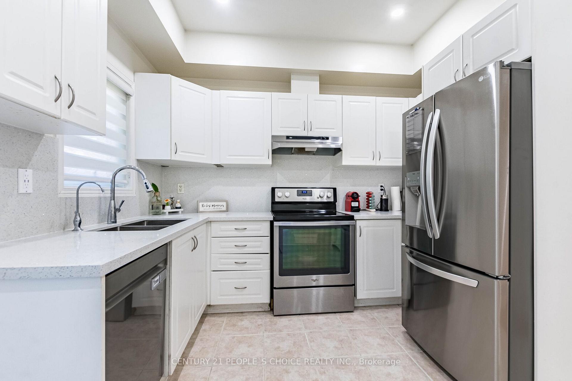 Photo 15 of Unit 29, 435 Hensall Circle, Mississauga, Cooksville — HOMEH