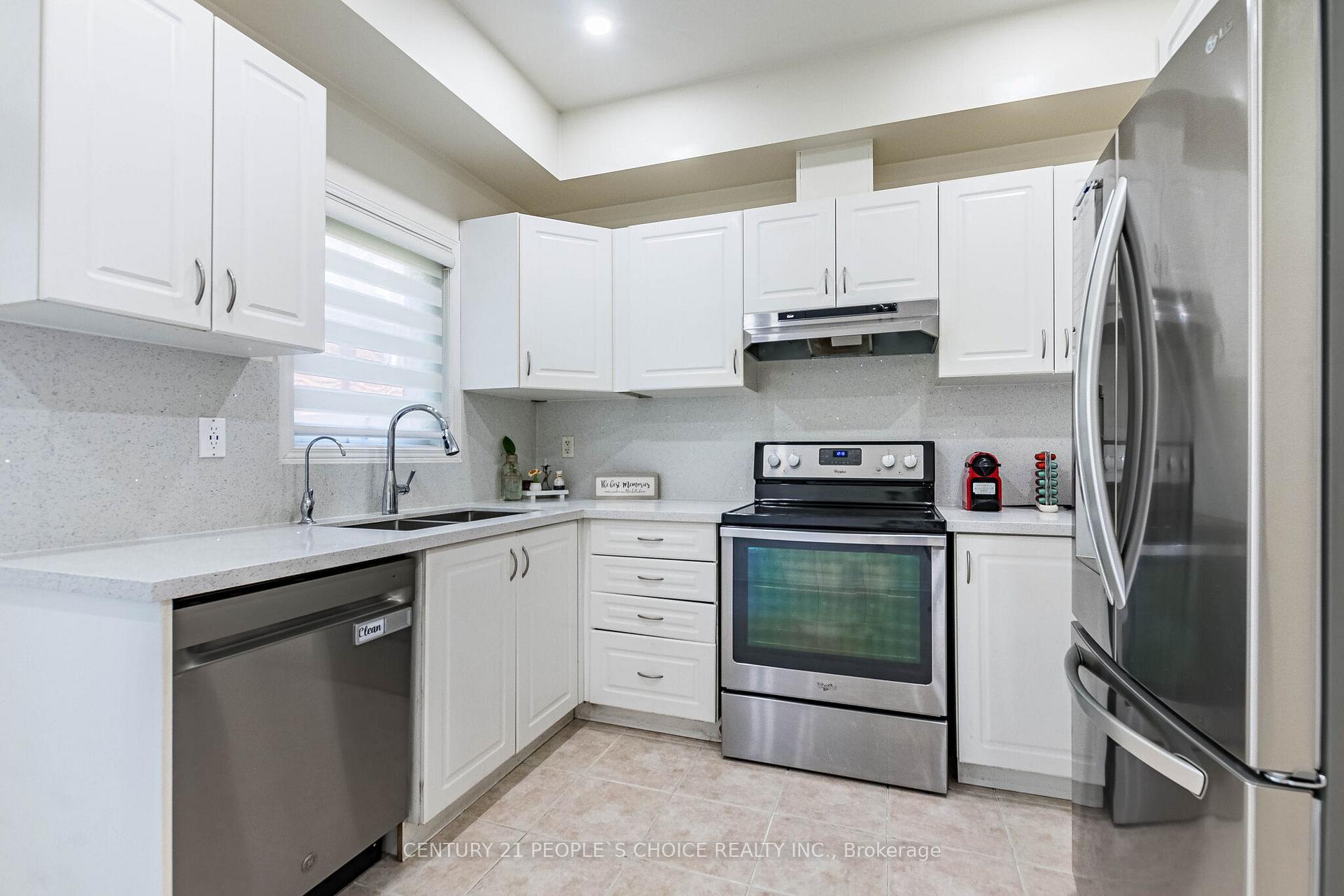 Photo 17 of Unit 29, 435 Hensall Circle, Mississauga, Cooksville — HOMEH