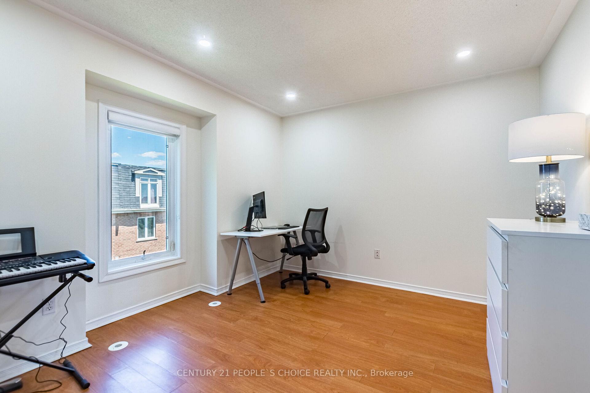 Photo 26 of Unit 29, 435 Hensall Circle, Mississauga, Cooksville — HOMEH