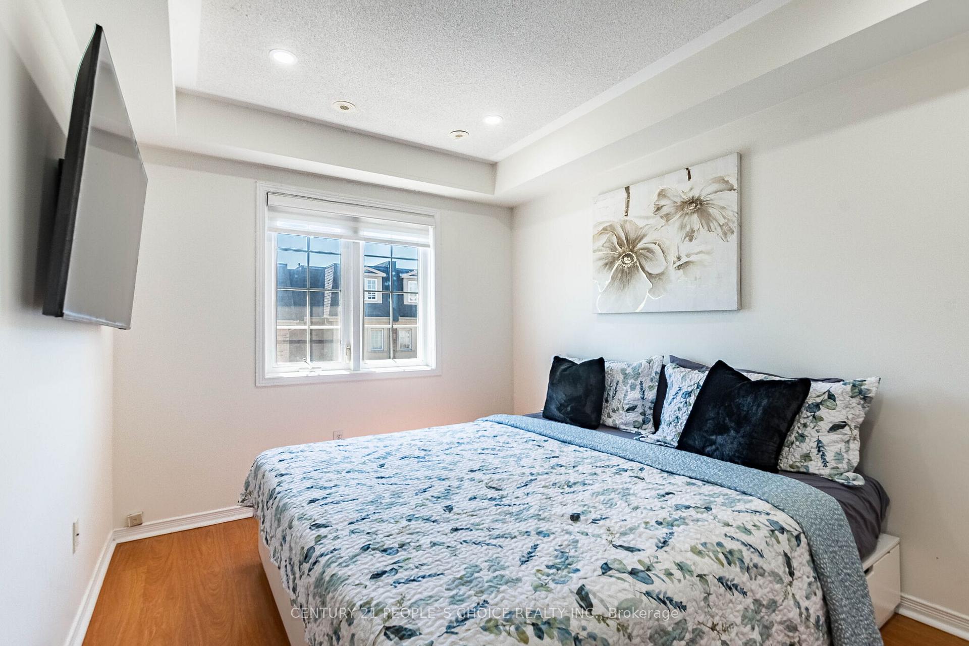 Photo 33 of Unit 29, 435 Hensall Circle, Mississauga, Cooksville — HOMEH