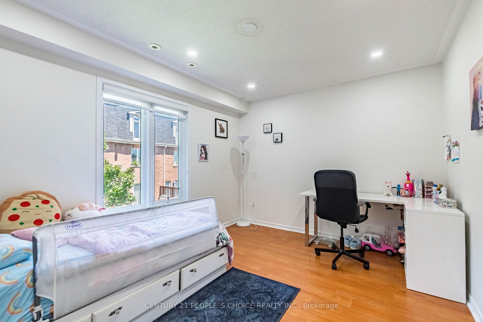 Photo 36 of Unit 29, 435 Hensall Circle, Mississauga, Cooksville — HOMEH