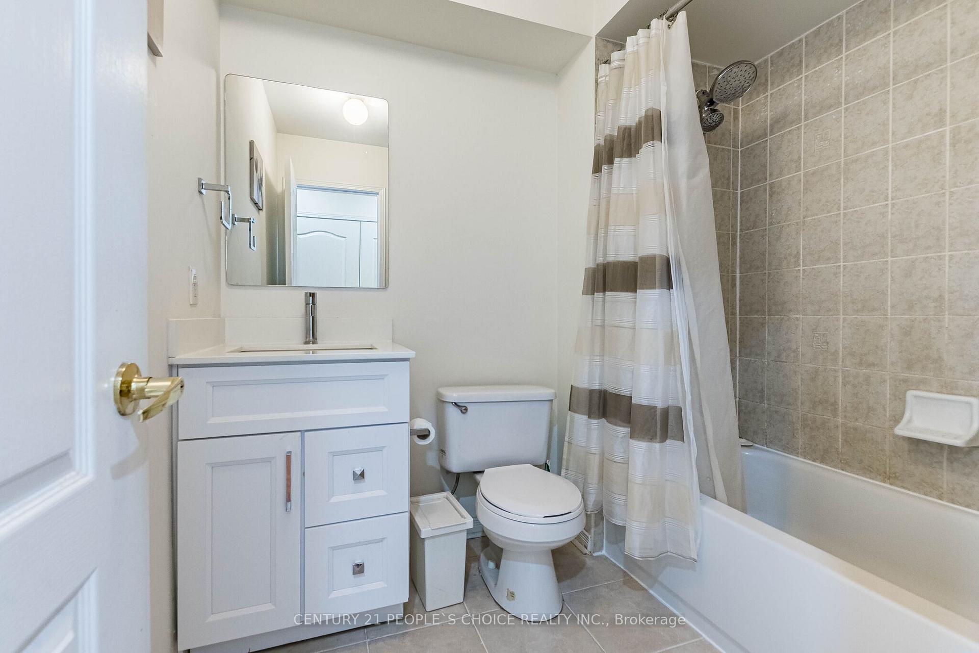 Photo 38 of Unit 29, 435 Hensall Circle, Mississauga, Cooksville — HOMEH