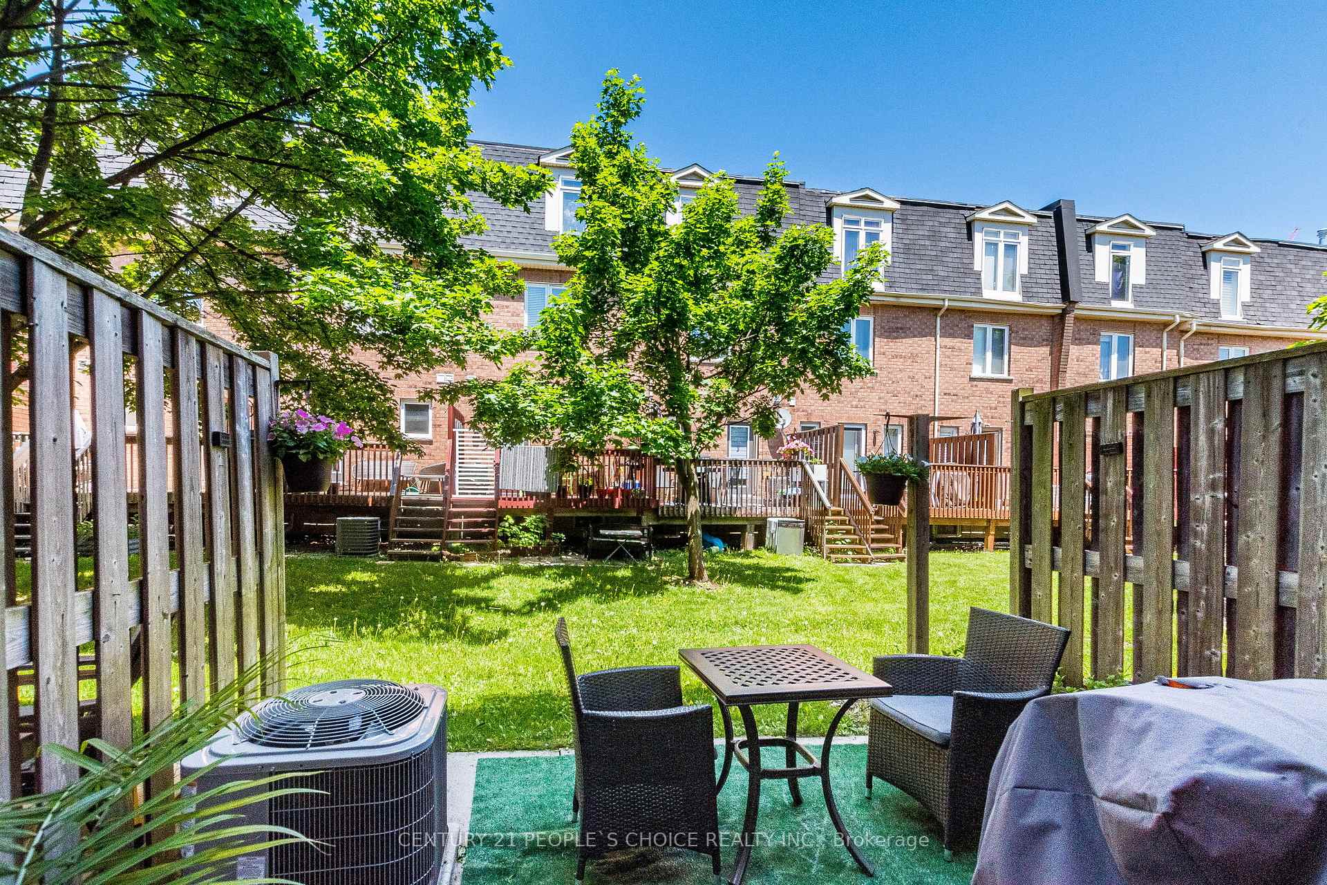 Photo 47 of Unit 29, 435 Hensall Circle, Mississauga, Cooksville — HOMEH