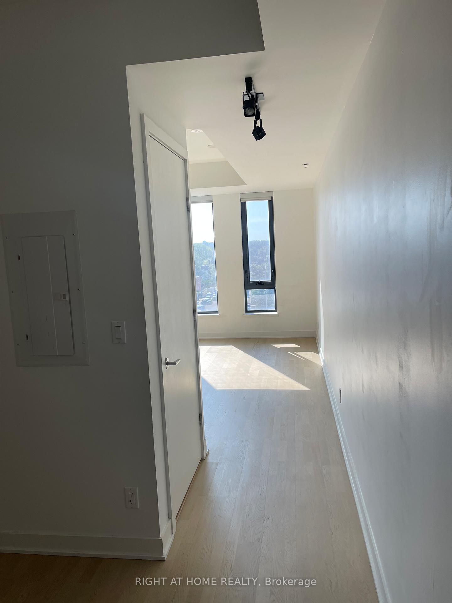 Photo 11 of Unit 705, 203 Catherine Street, Ottawa, Ottawa Centre — HOMEH