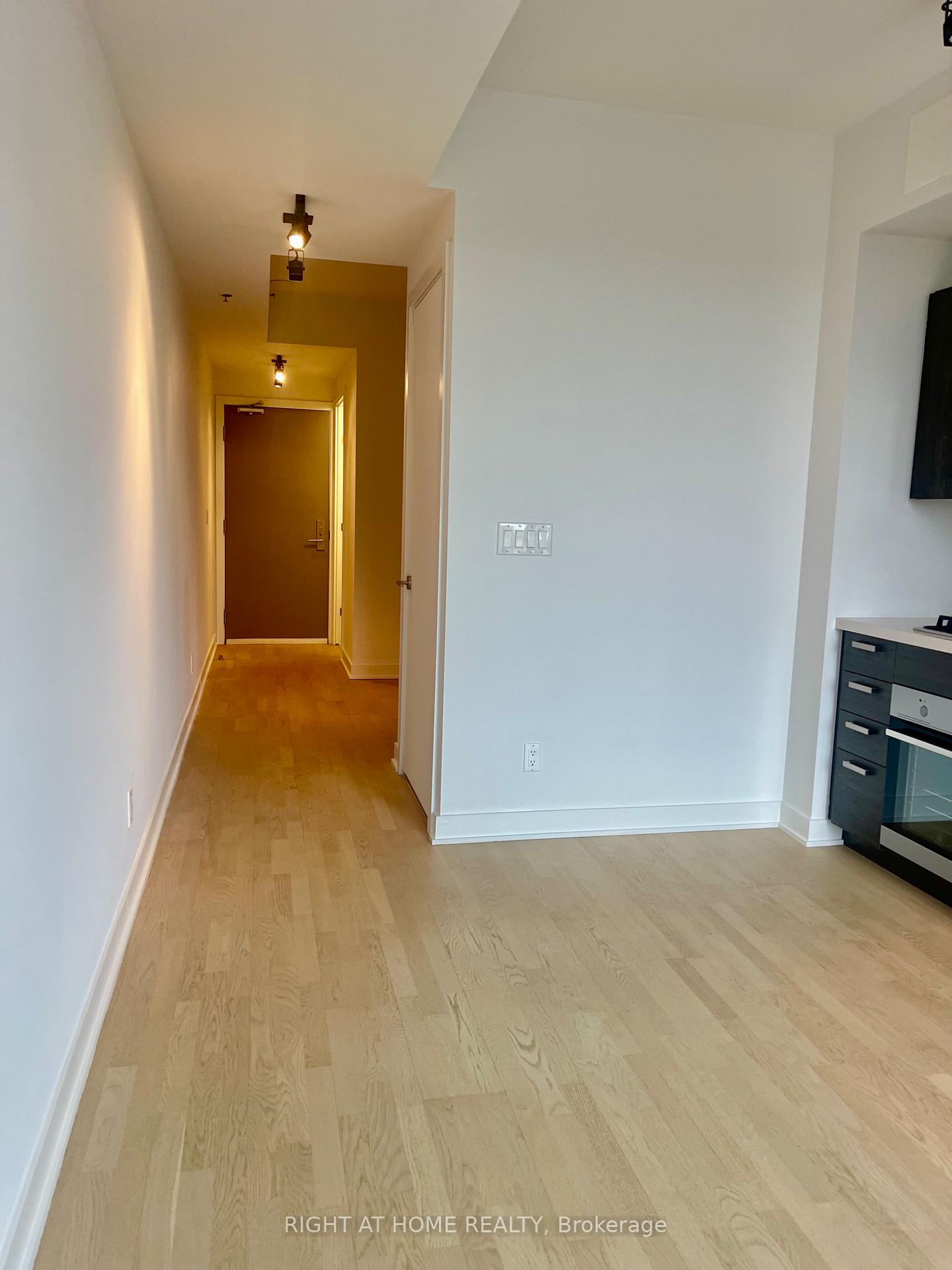 Photo 15 of Unit 705, 203 Catherine Street, Ottawa, Ottawa Centre — HOMEH