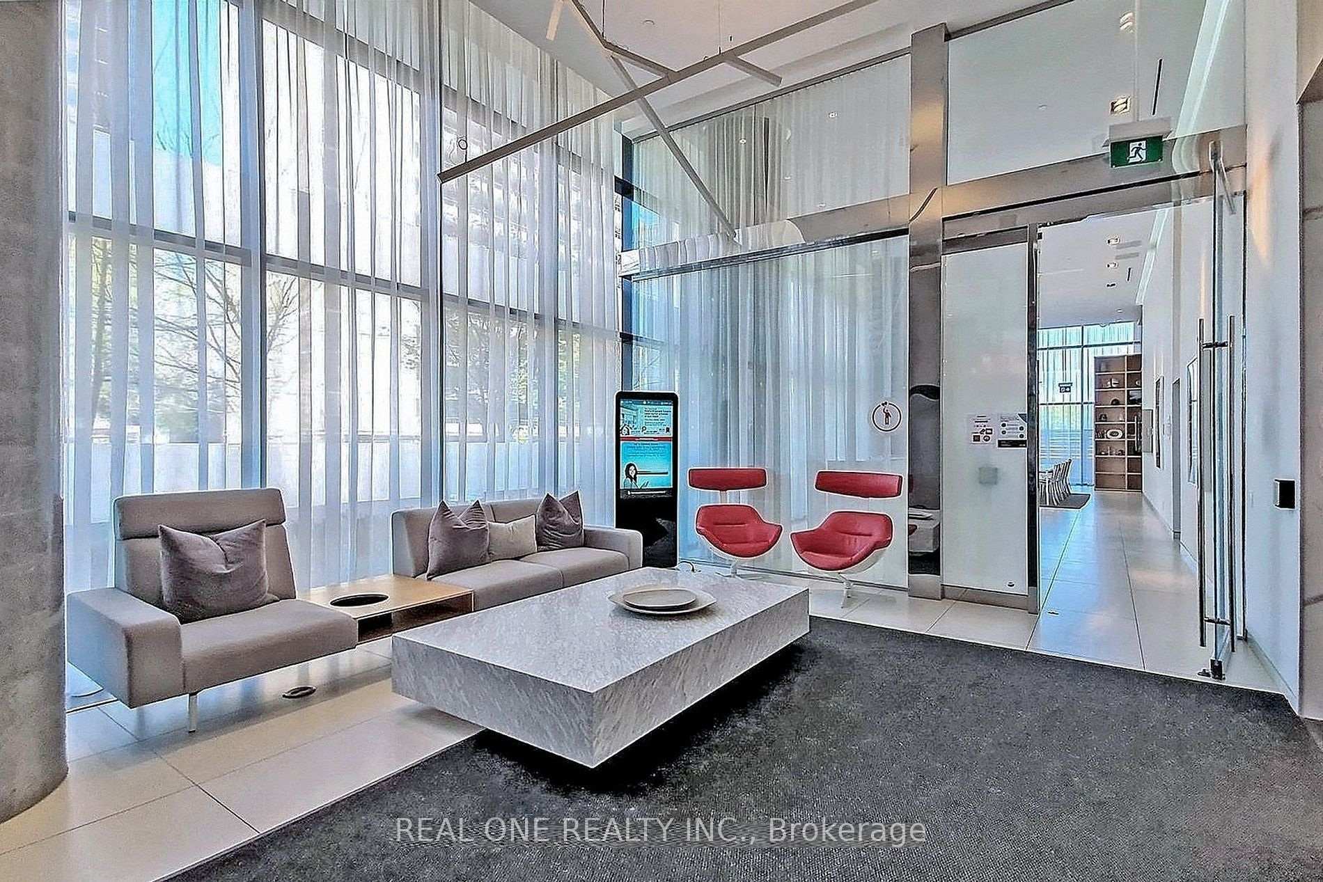 Photo 3 of Unit 1411, 185 Roehampton Avenue, Toronto, Mount Pleasant West — HOMEH