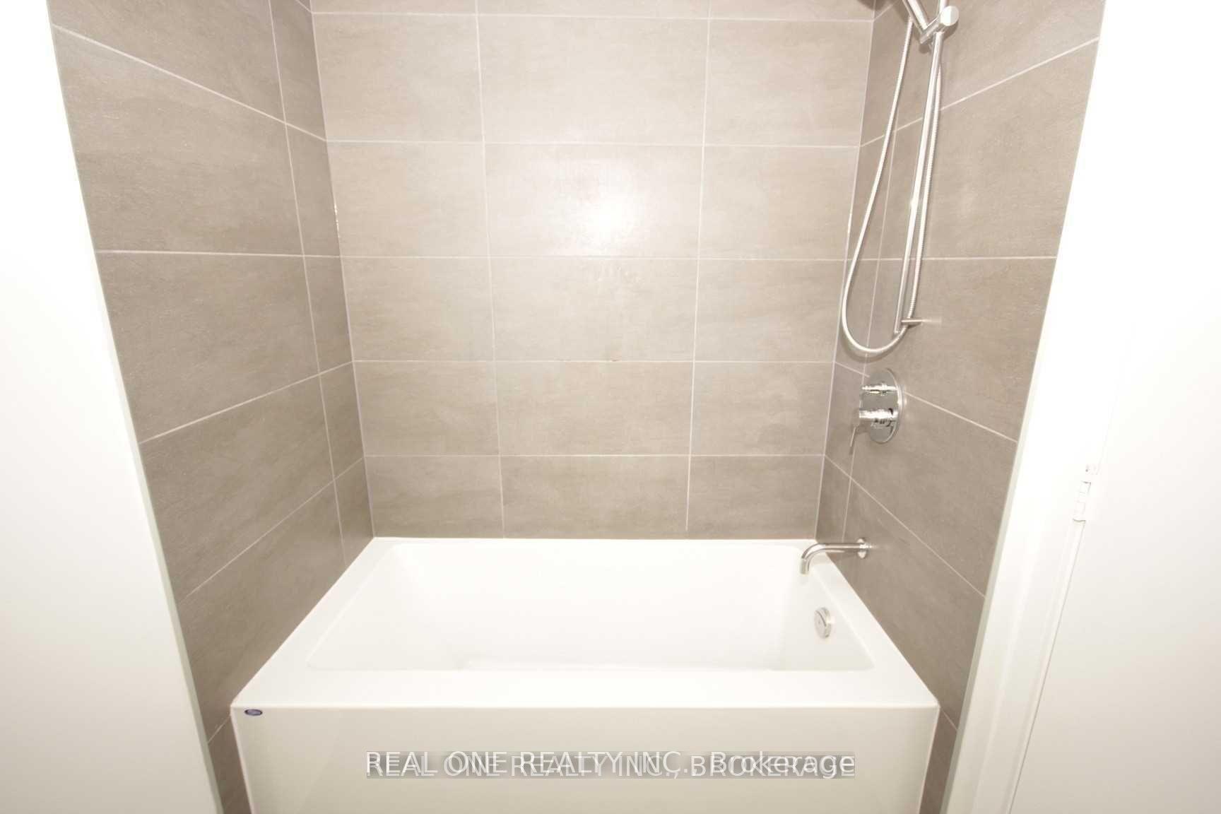 Photo 9 of Unit 1411, 185 Roehampton Avenue, Toronto, Mount Pleasant West — HOMEH