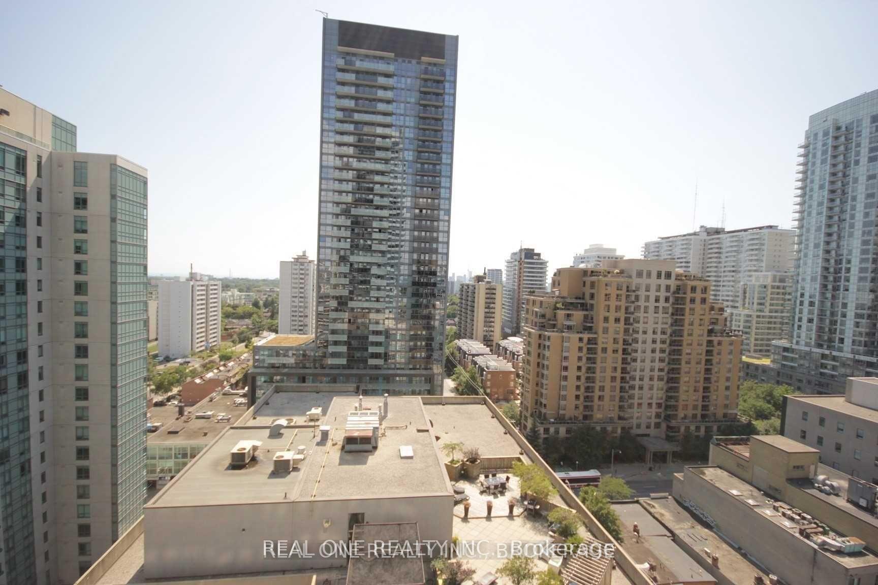 Photo 12 of Unit 1411, 185 Roehampton Avenue, Toronto, Mount Pleasant West — HOMEH