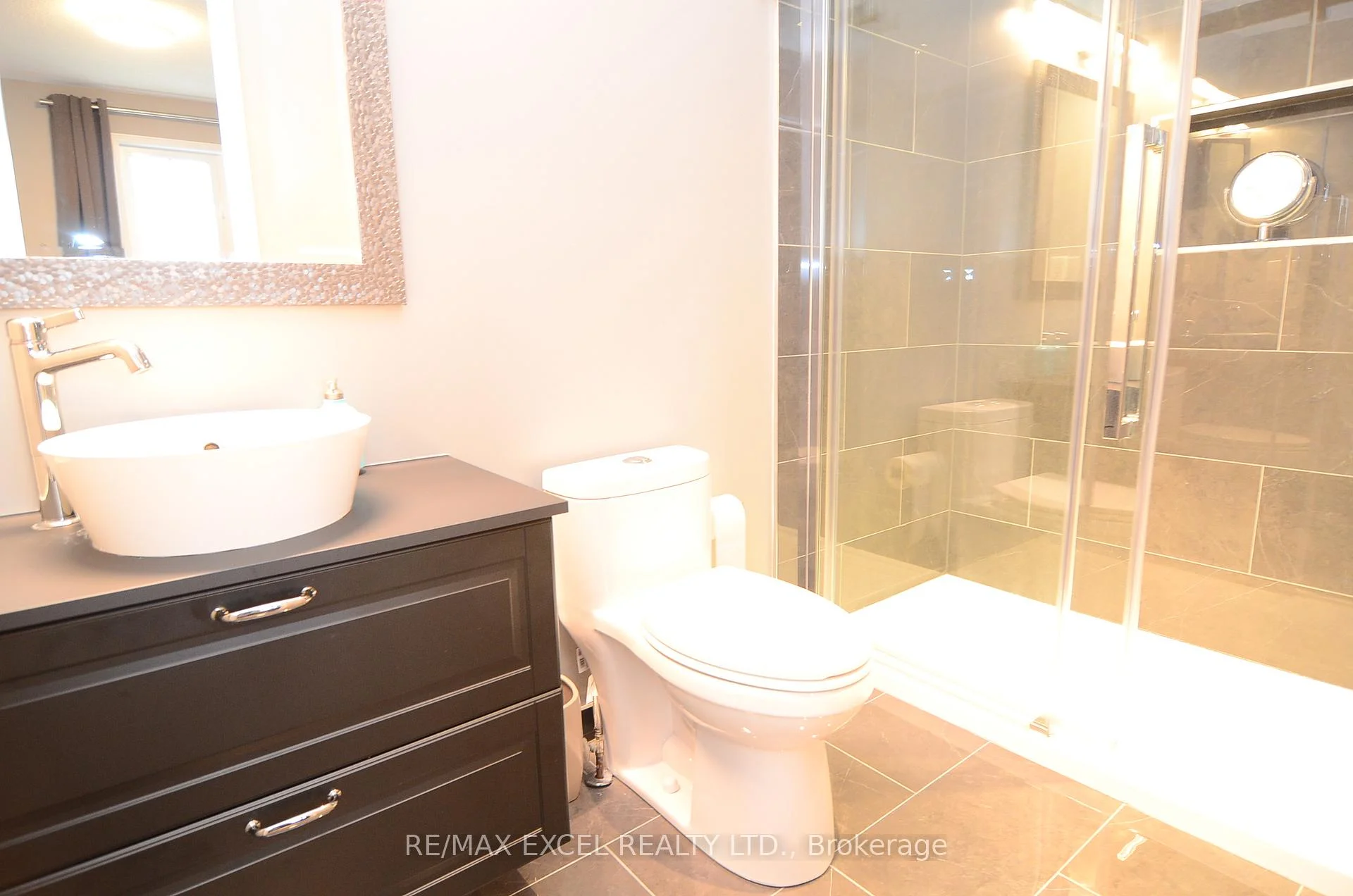 Photo 9 of Unit 21, 10 Post Oak Drive, Richmond Hill, Jefferson — HOMEH