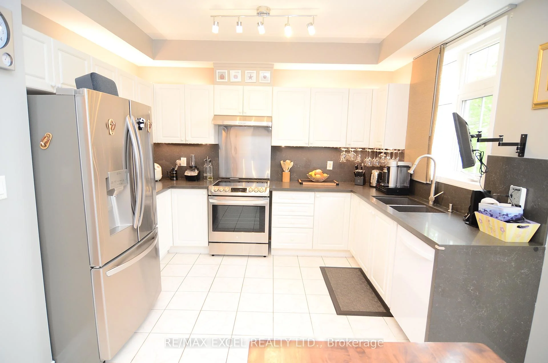 Photo 14 of Unit 21, 10 Post Oak Drive, Richmond Hill, Jefferson — HOMEH