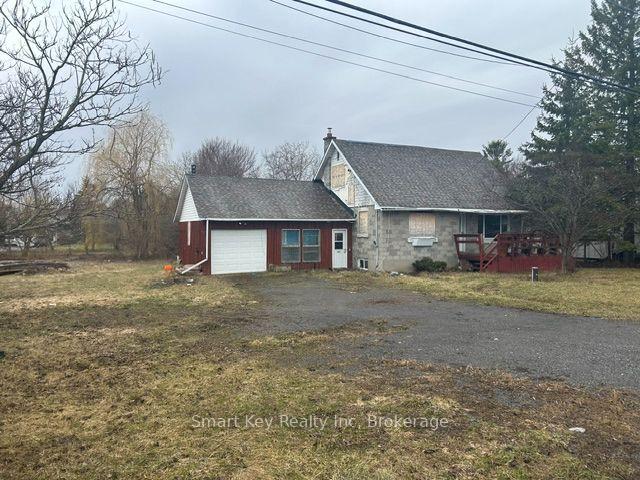 Photo of 1696 River Road