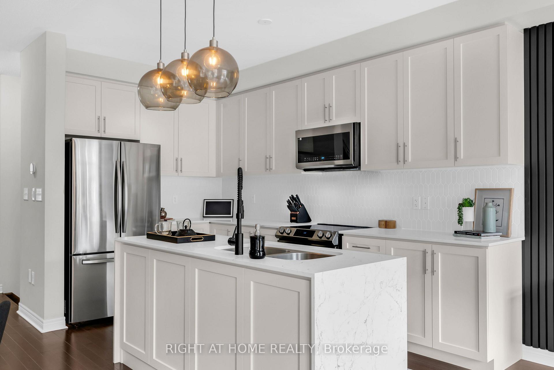 Photo 11 of 36 Matterhorn Road, Brampton, Northwest Brampton — HOMEH