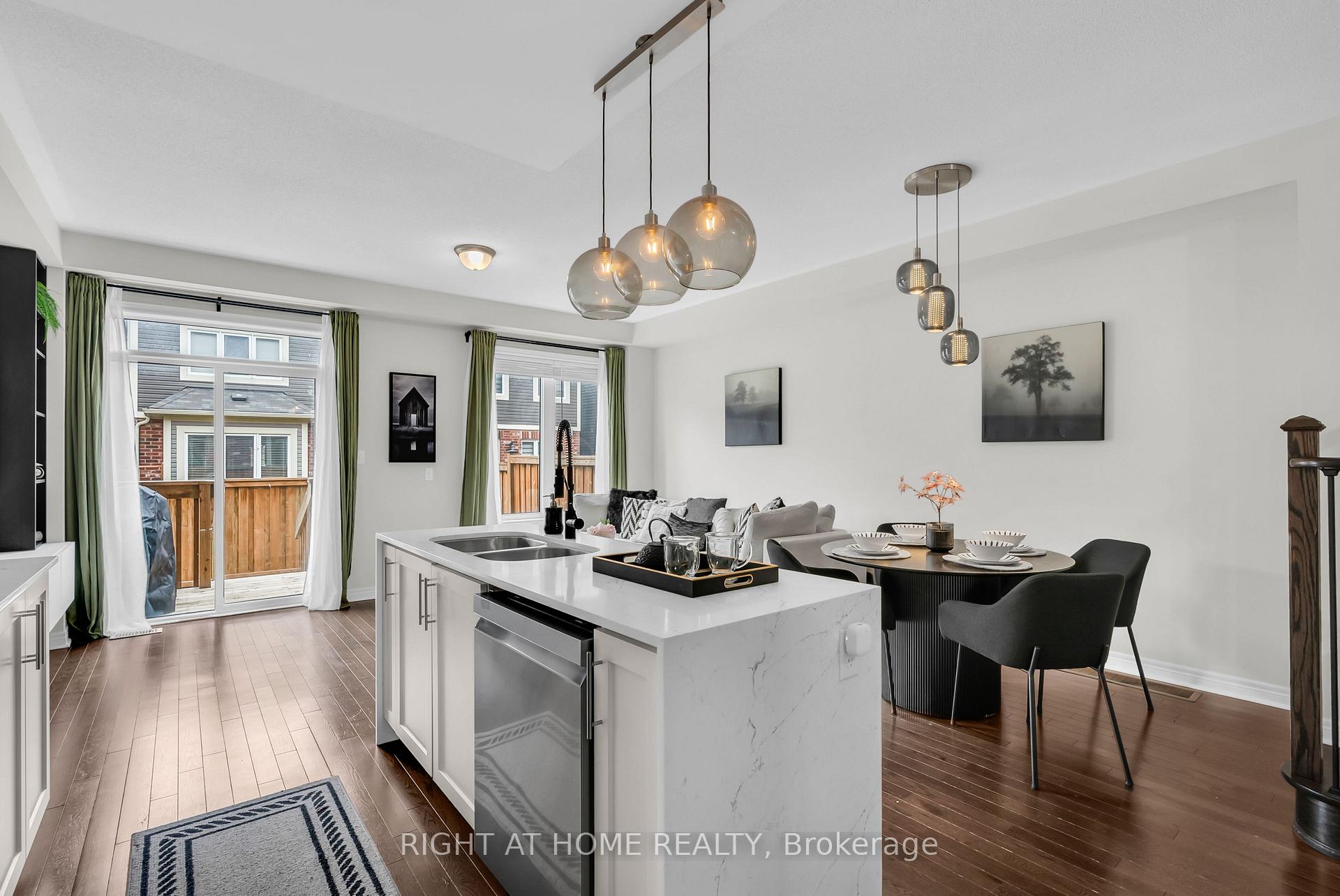 Photo 17 of 36 Matterhorn Road, Brampton, Northwest Brampton — HOMEH
