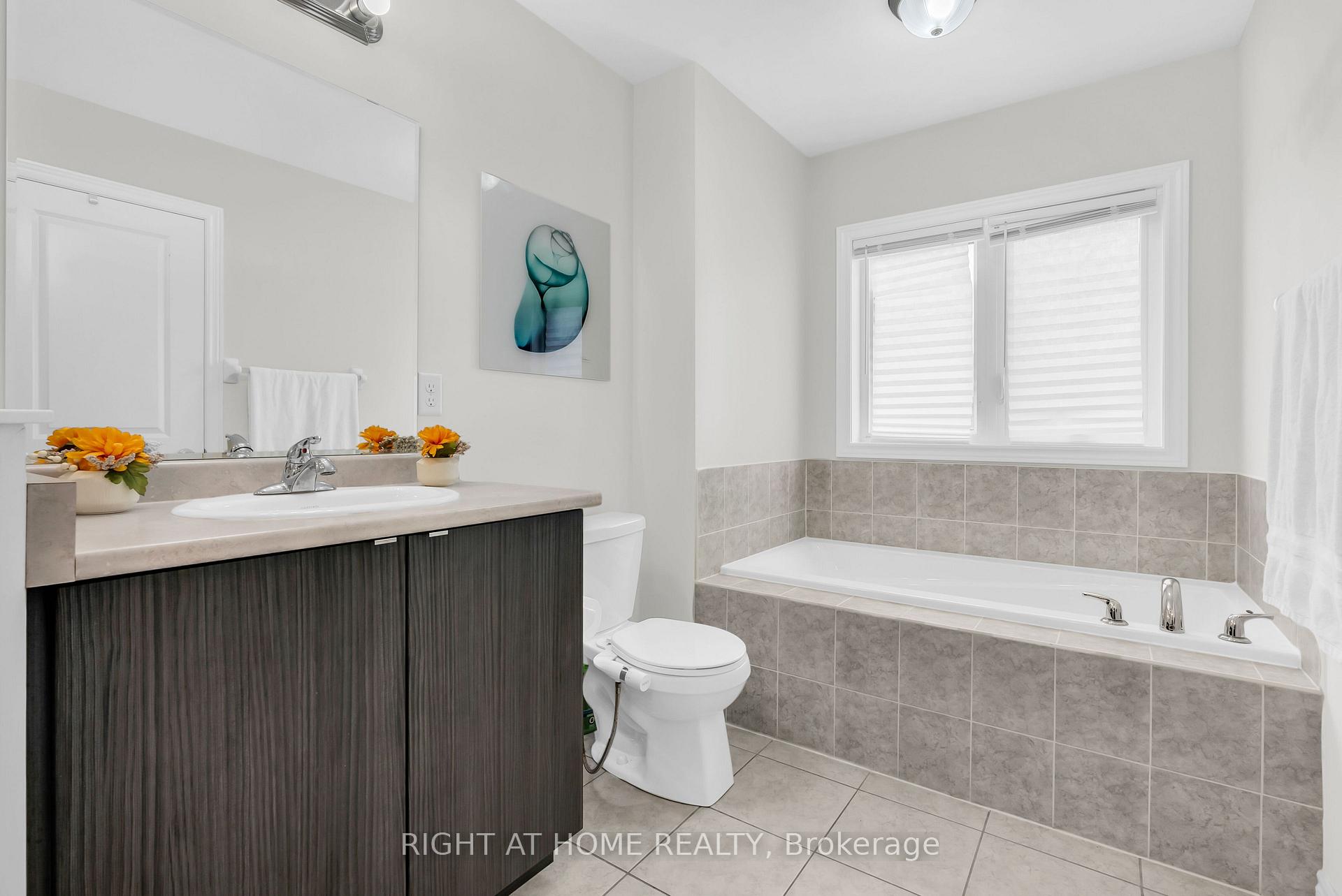 Photo 30 of 36 Matterhorn Road, Brampton, Northwest Brampton — HOMEH