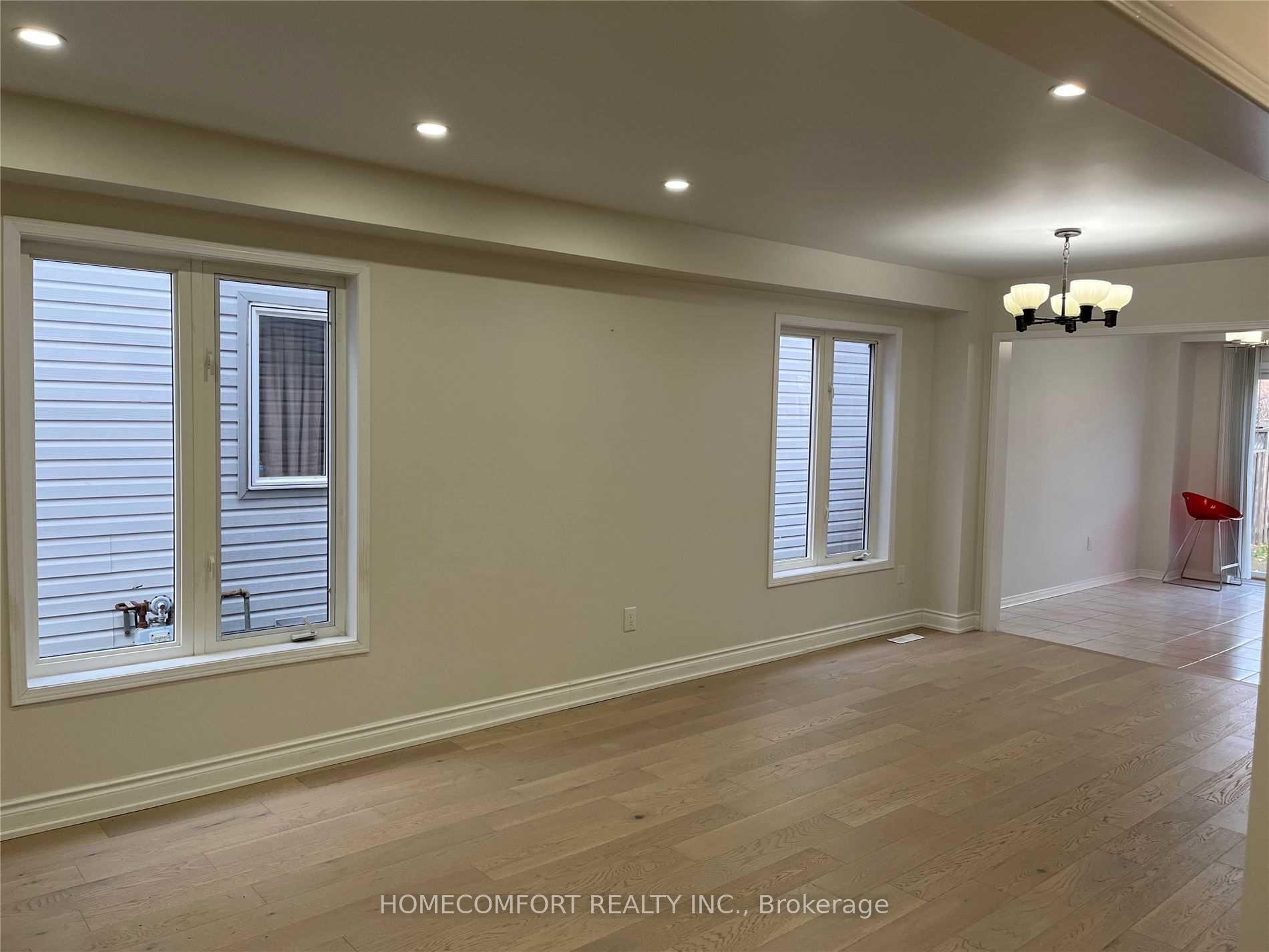 Photo 2 of 95 Ferncliffe Crescent, Markham, Cedarwood — HOMEH