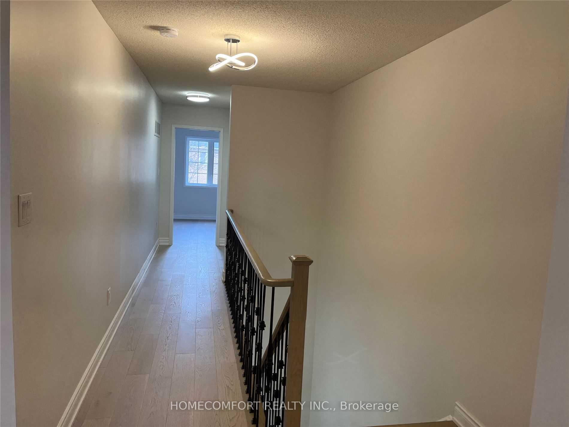 Photo 11 of 95 Ferncliffe Crescent, Markham, Cedarwood — HOMEH