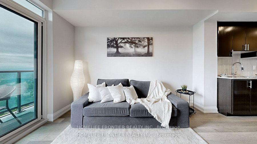 Photo 10 of Unit 2528, 7161 Yonge Street, Markham, Thornhill — HOMEH