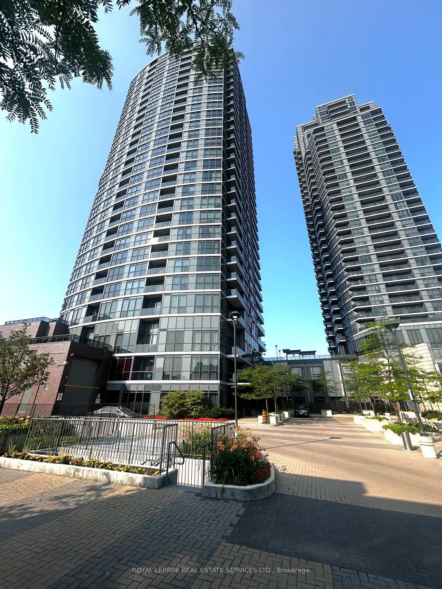 Photo 2 of Unit 1109, 9 Valhalla Inn Road, Etobicoke, Islington-City Centre West — HOMEH
