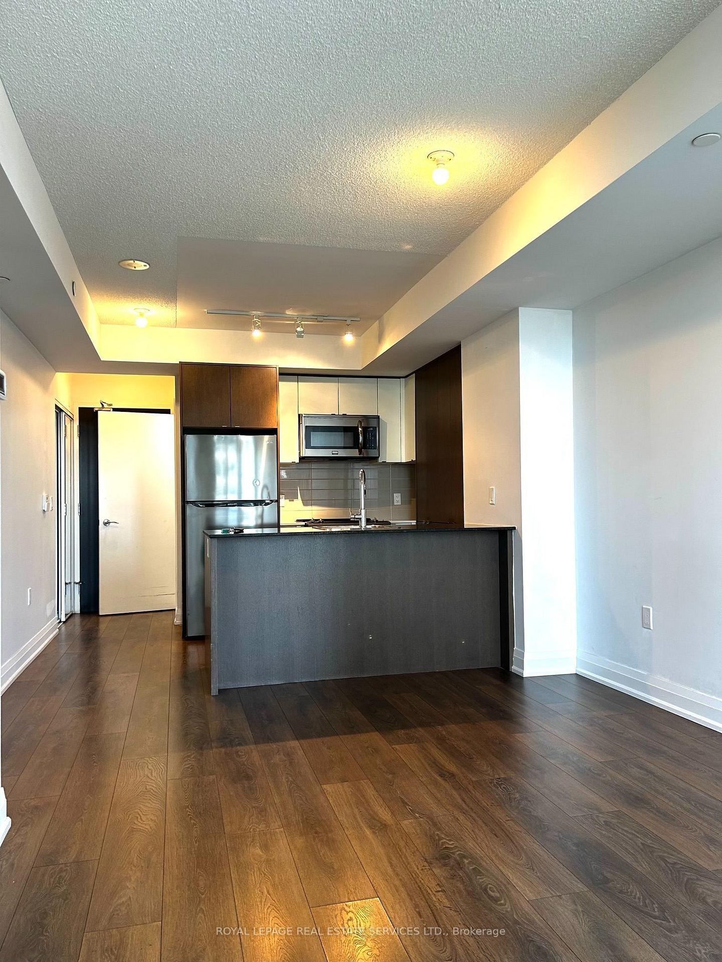 Photo 6 of Unit 1109, 9 Valhalla Inn Road, Etobicoke, Islington-City Centre West — HOMEH