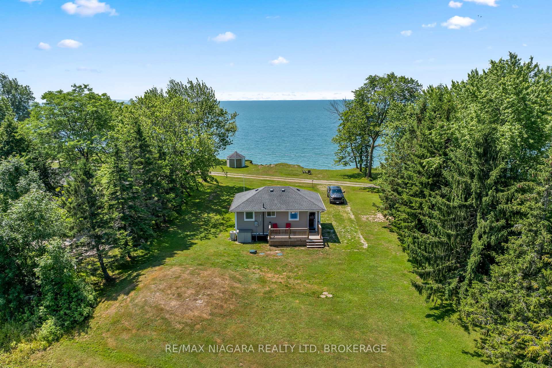 Photo 1 of 45 Erie Heights Line, Haldimand, Dunnville — HOMEH