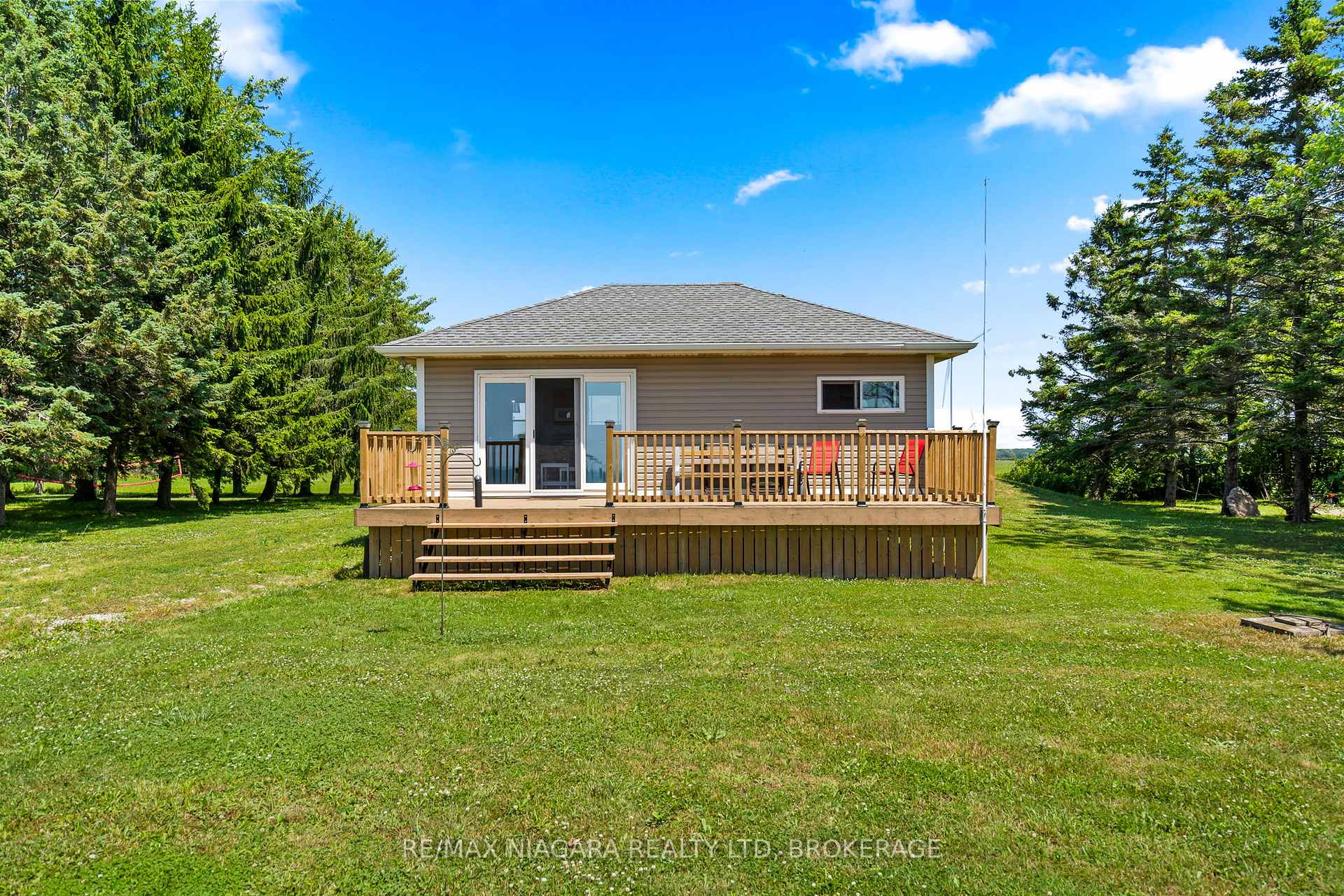 Photo 23 of 45 Erie Heights Line, Haldimand, Dunnville — HOMEH