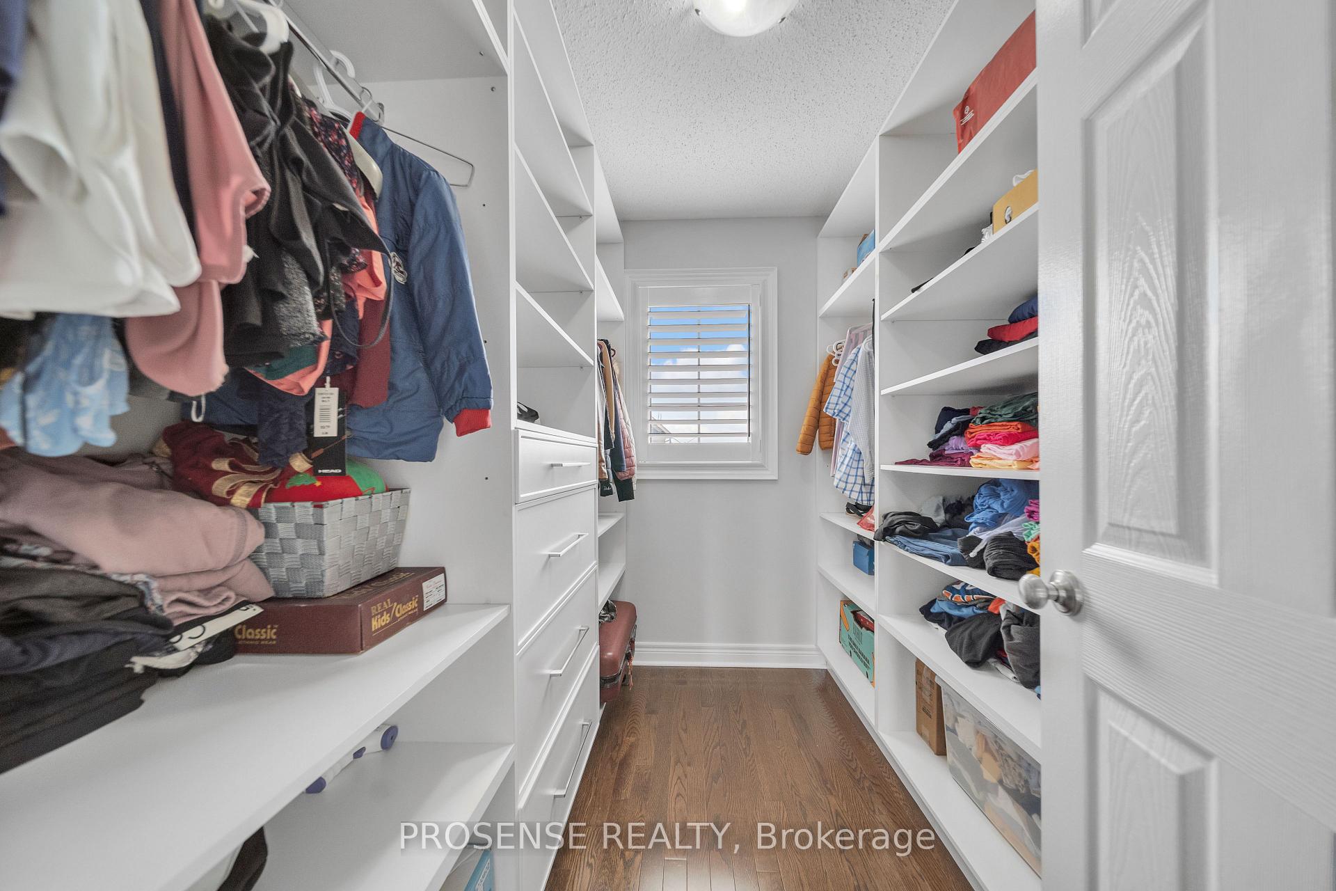 Photo 12 of 2 Timbercove Road, Brampton, Credit Valley — HOMEH