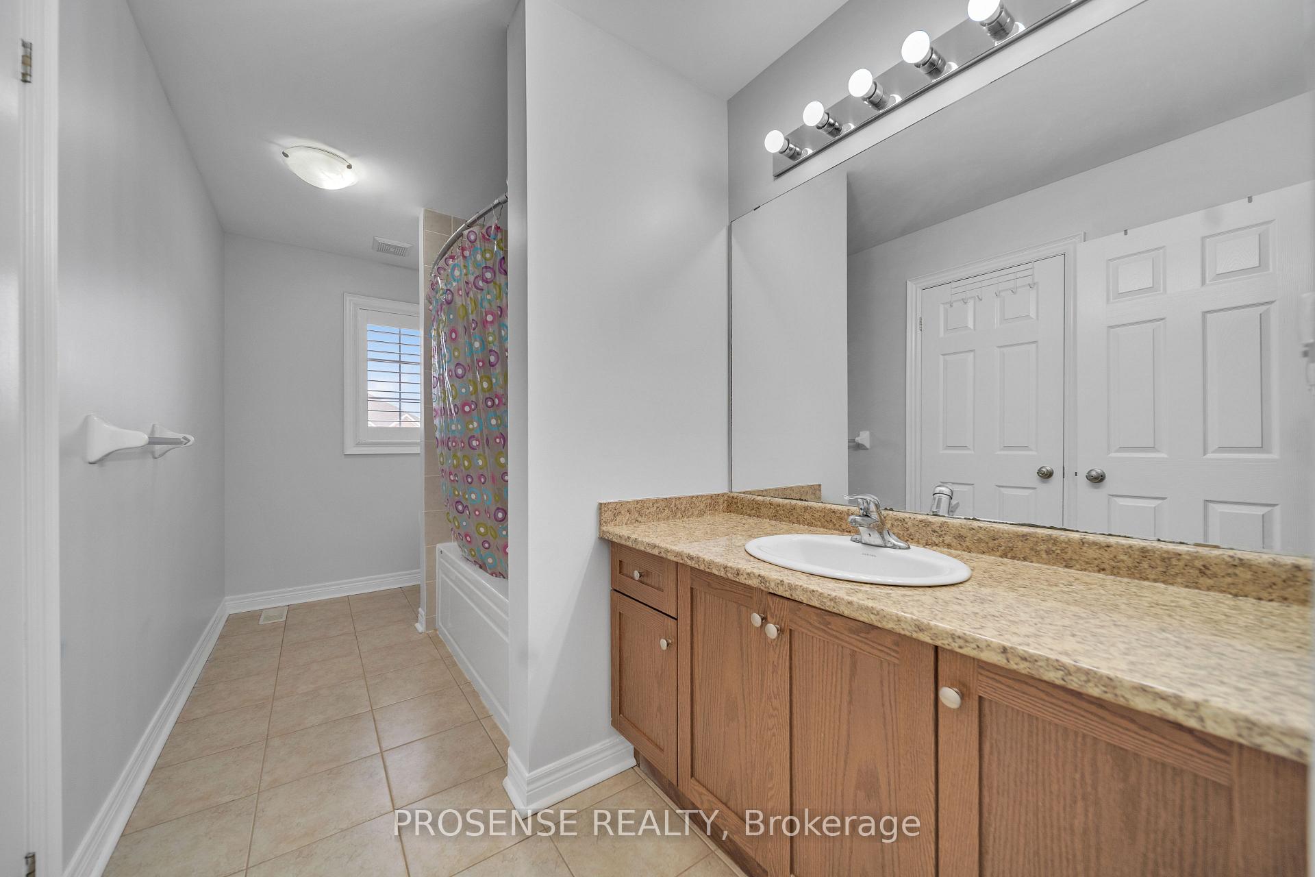 Photo 16 of 2 Timbercove Road, Brampton, Credit Valley — HOMEH