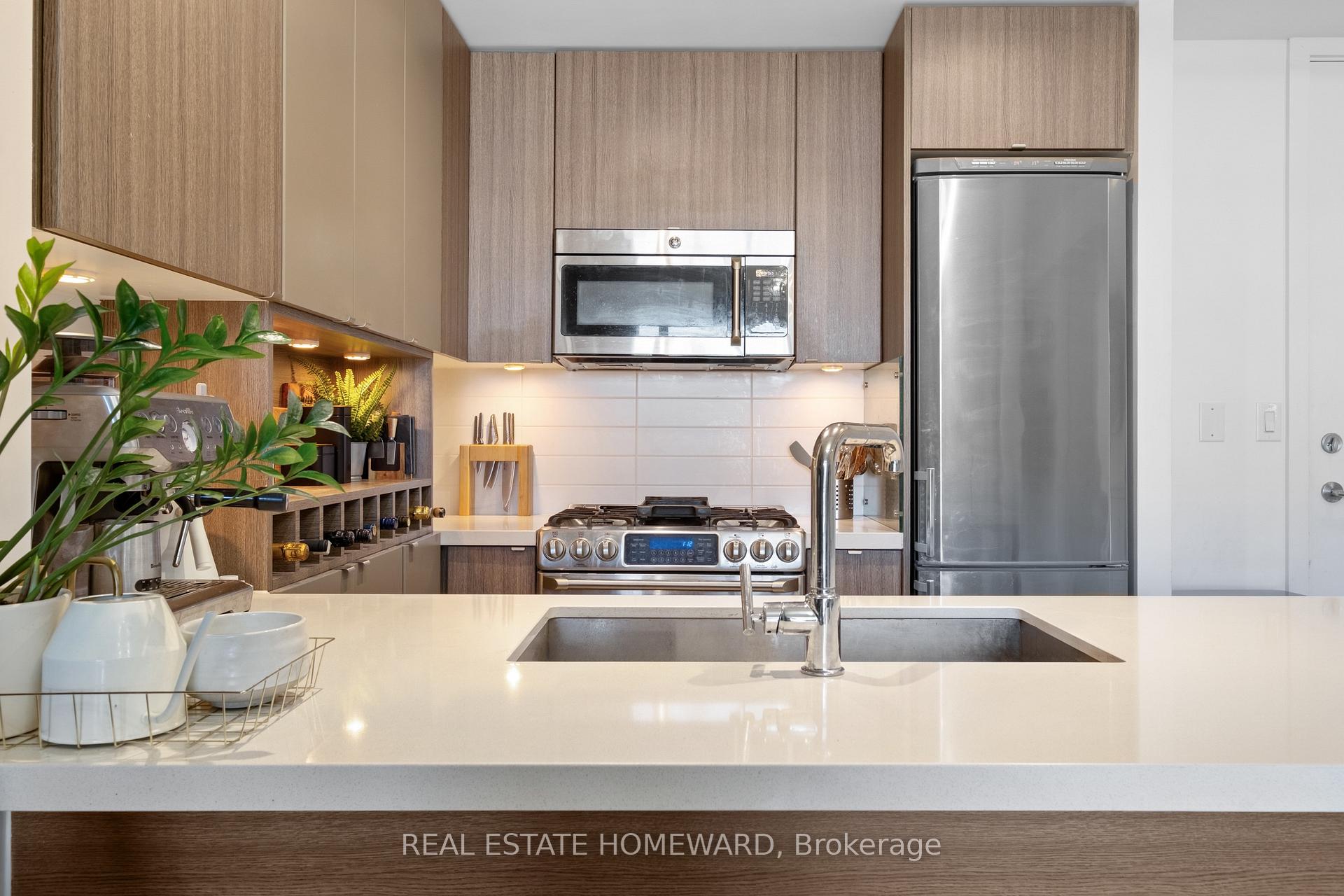 Photo 5 of Unit 501, 88 Colgate Avenue, Toronto, South Riverdale — HOMEH