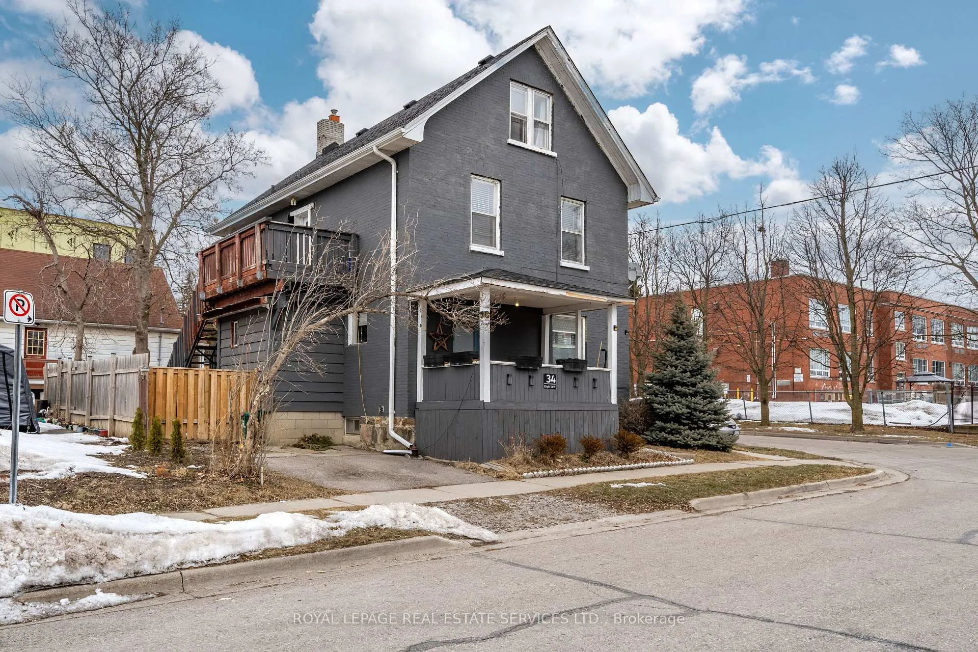 Photo 13 of 34 Elgin Street W, Oshawa, O'Neill — HOMEH