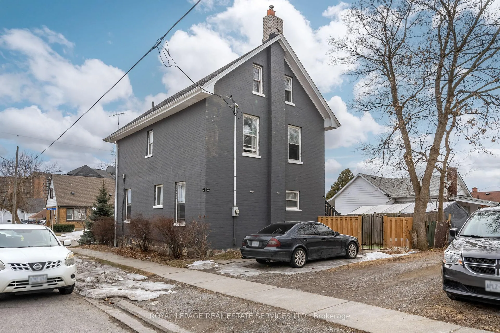 Photo 40 of 34 Elgin Street W, Oshawa, O'Neill — HOMEH