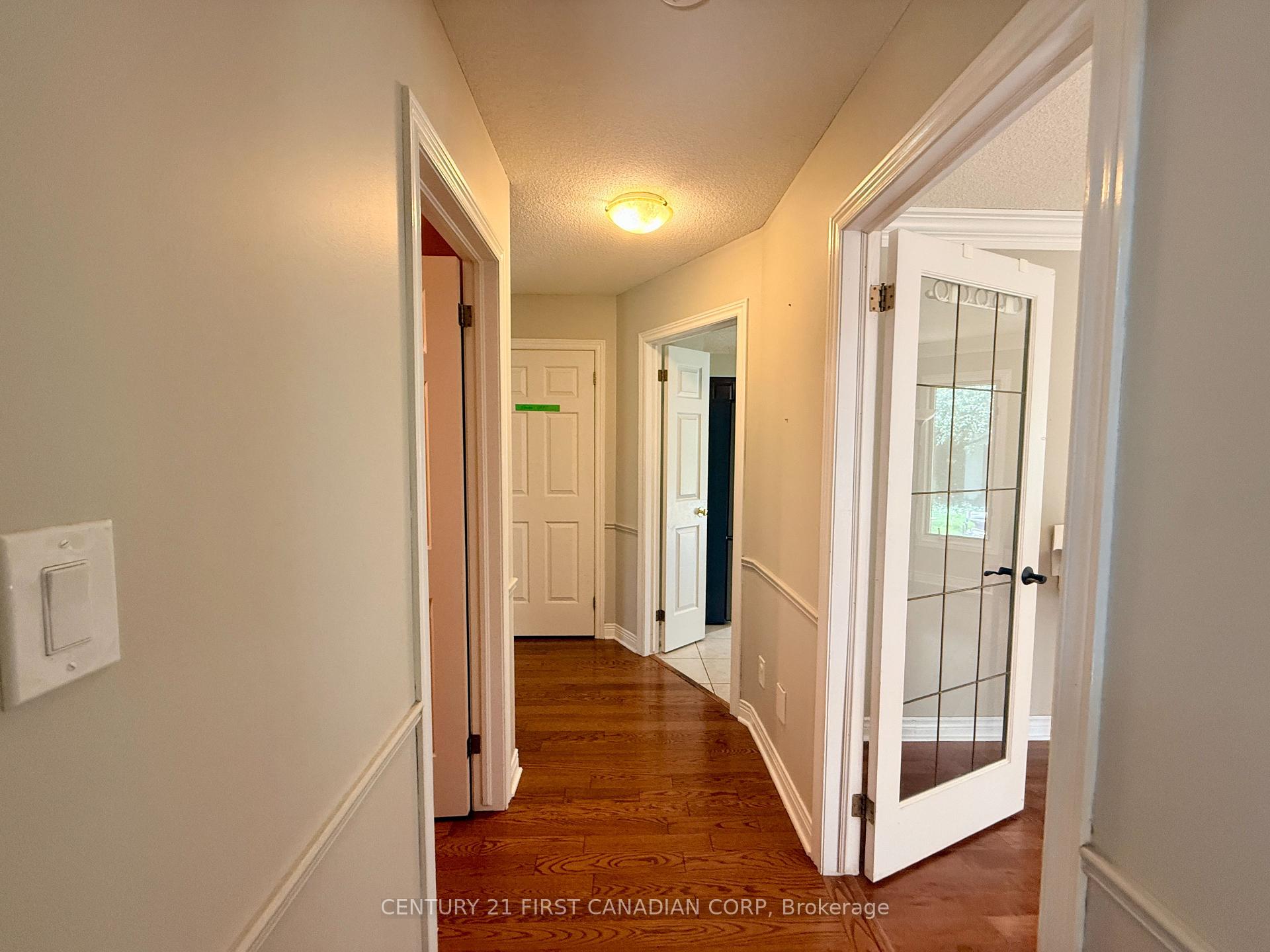 Photo 4 of 179 Sunnyside Drive, London, North G — HOMEH