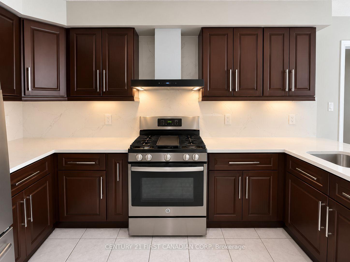 Photo 9 of 179 Sunnyside Drive, London, North G — HOMEH