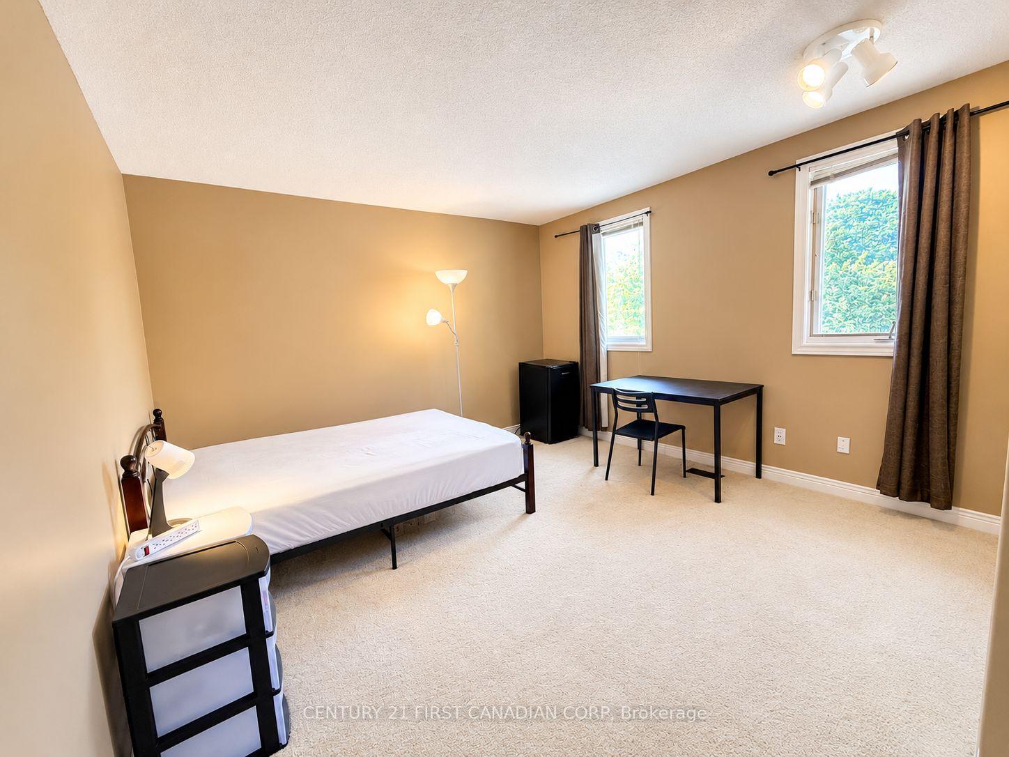 Photo 20 of 179 Sunnyside Drive, London, North G — HOMEH