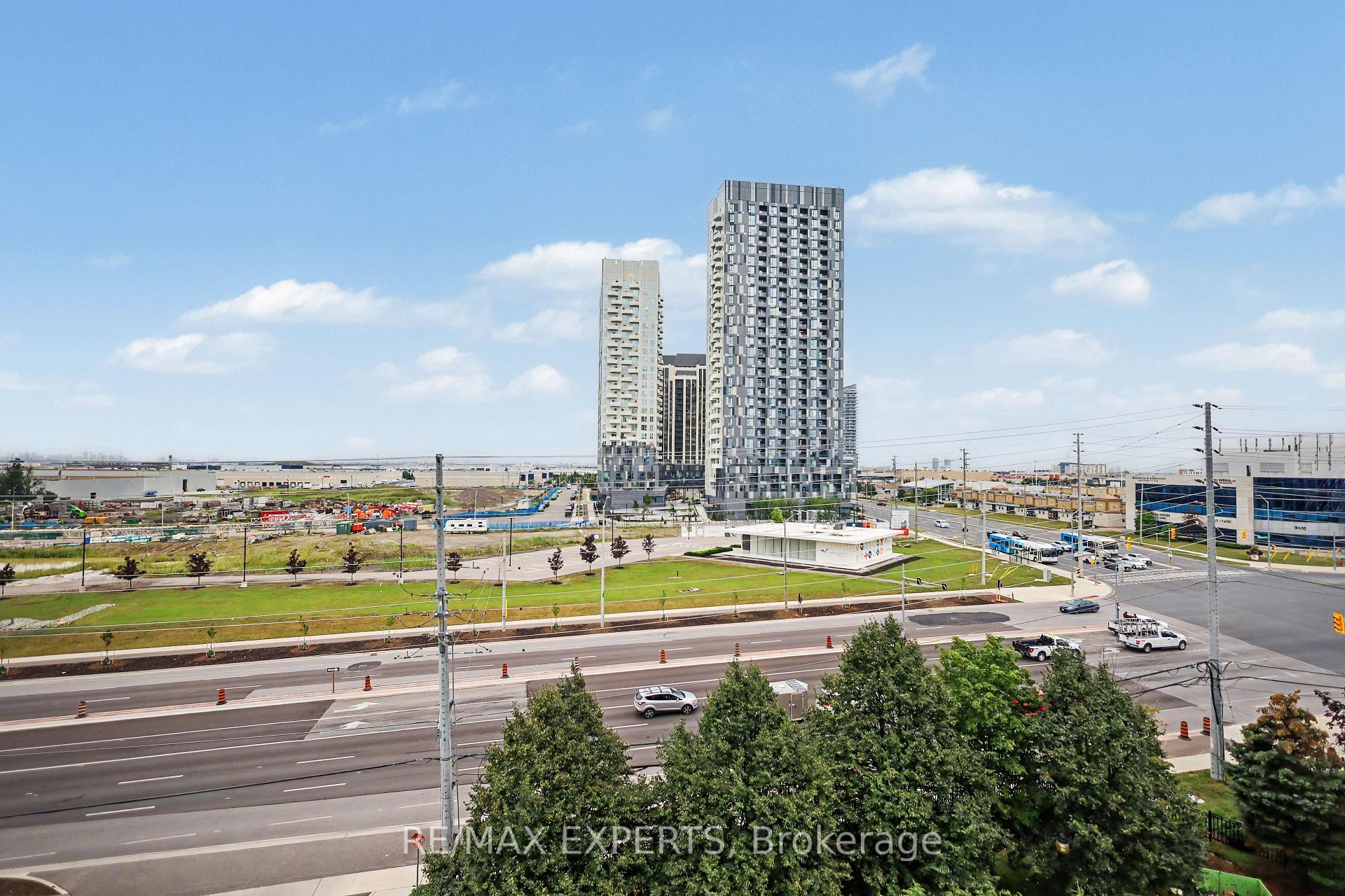 Photo 22 of Unit 614, 9225 Jane Street, Vaughan, Maple — HOMEH