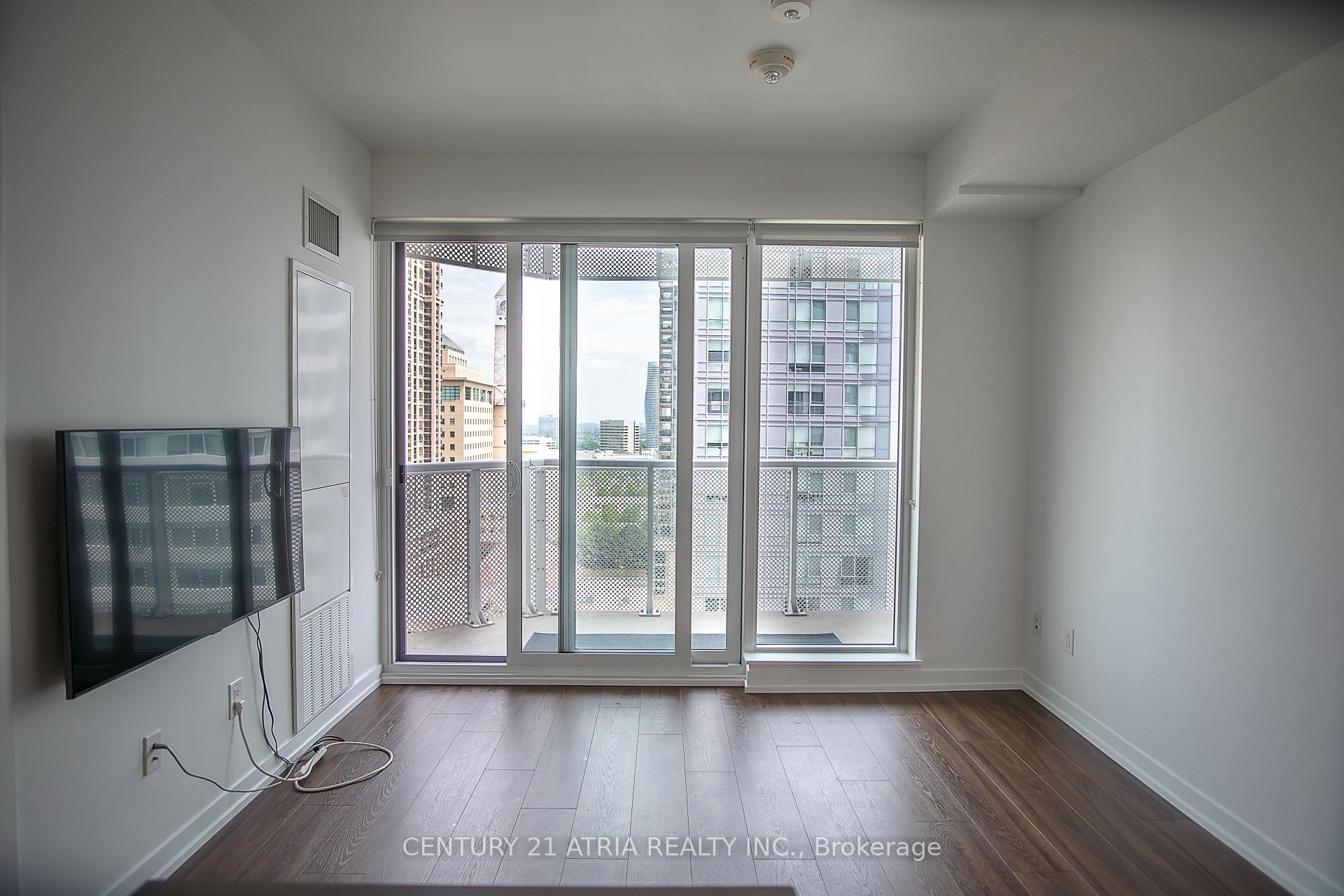 Photo 3 of Unit 1405, 4065 Confederation Parkway, Mississauga, City Centre — HOMEH