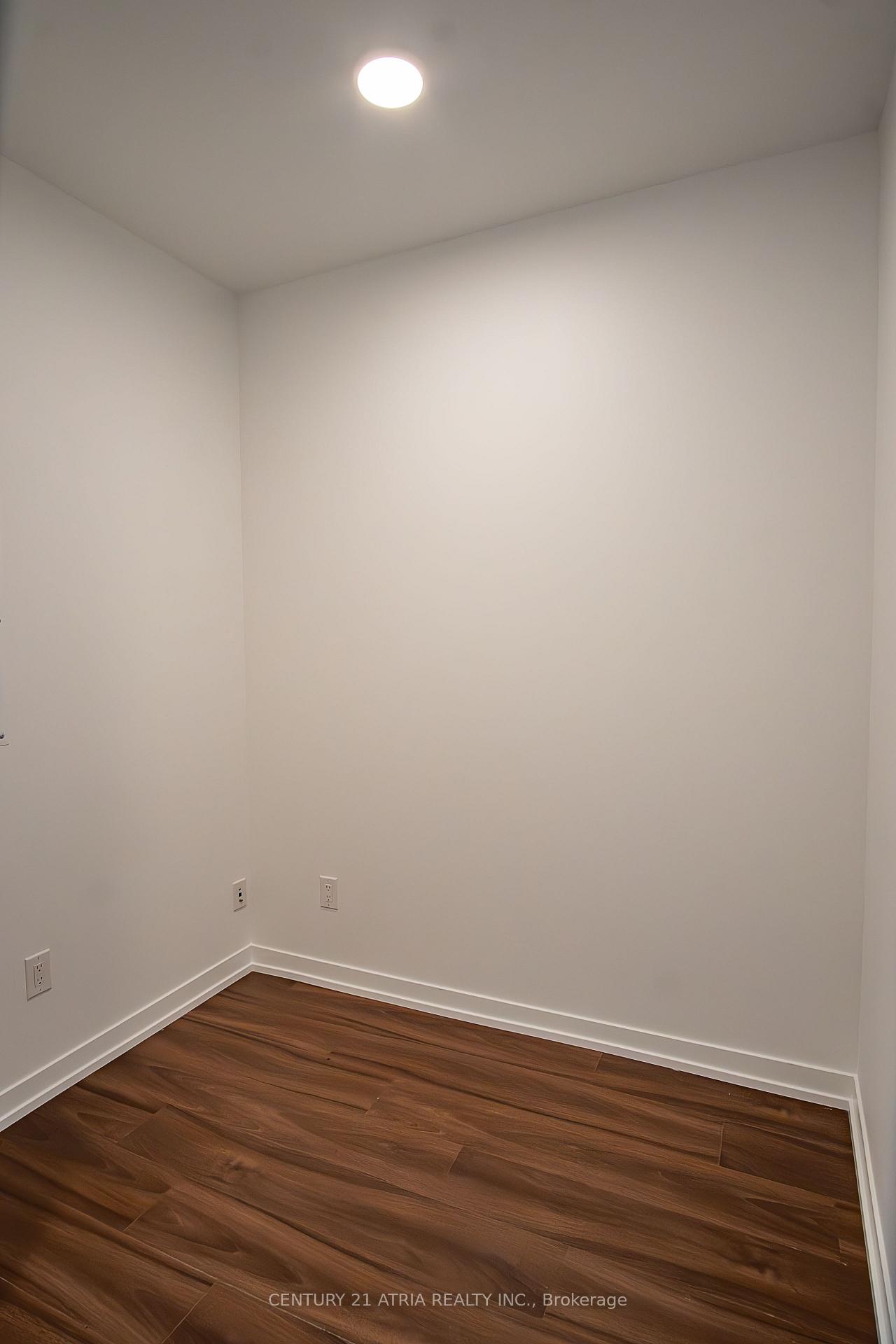 Photo 8 of Unit 1405, 4065 Confederation Parkway, Mississauga, City Centre — HOMEH