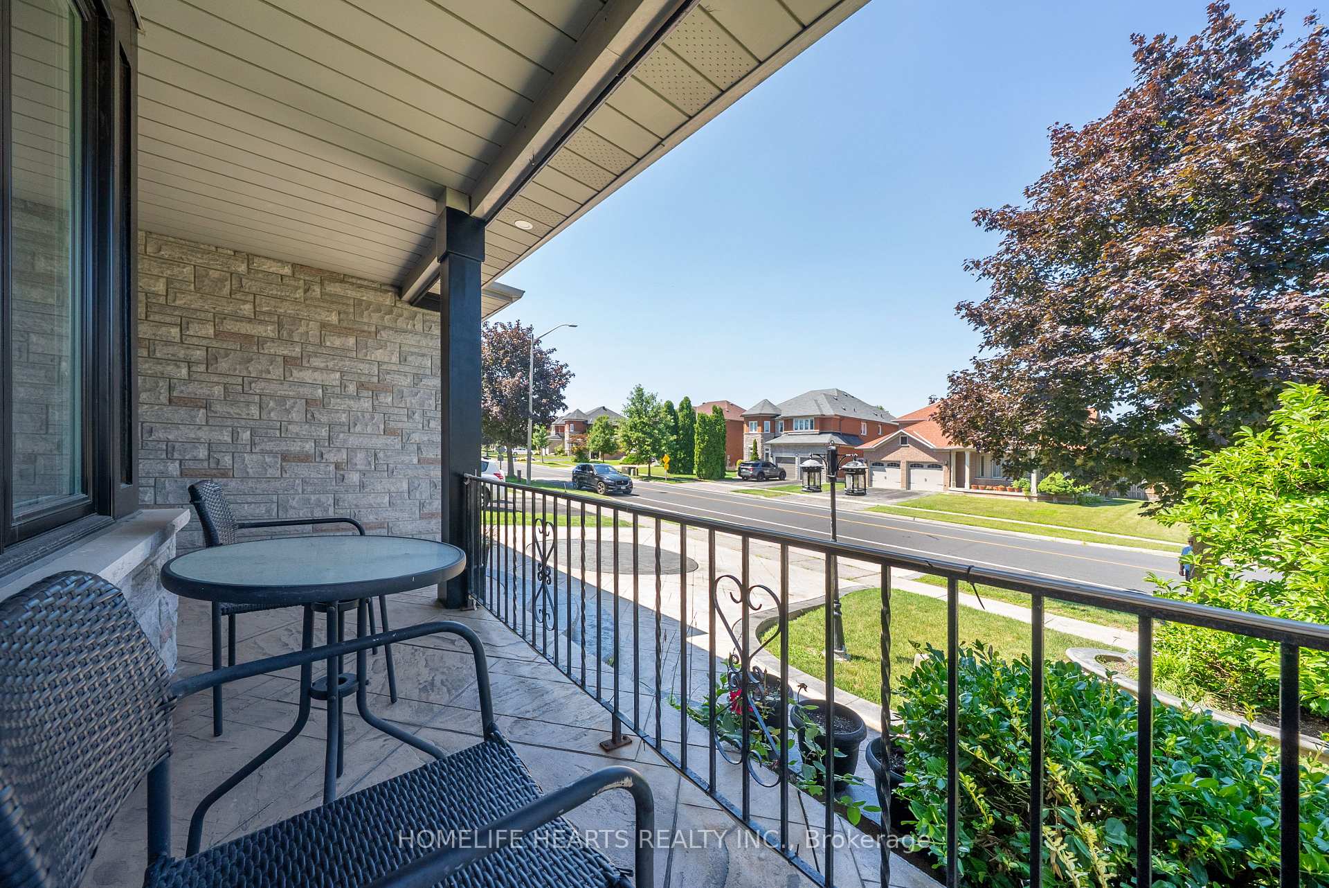 Photo 4 of 62 Boxwood Crescent, Markham, Rouge Fairways — HOMEH