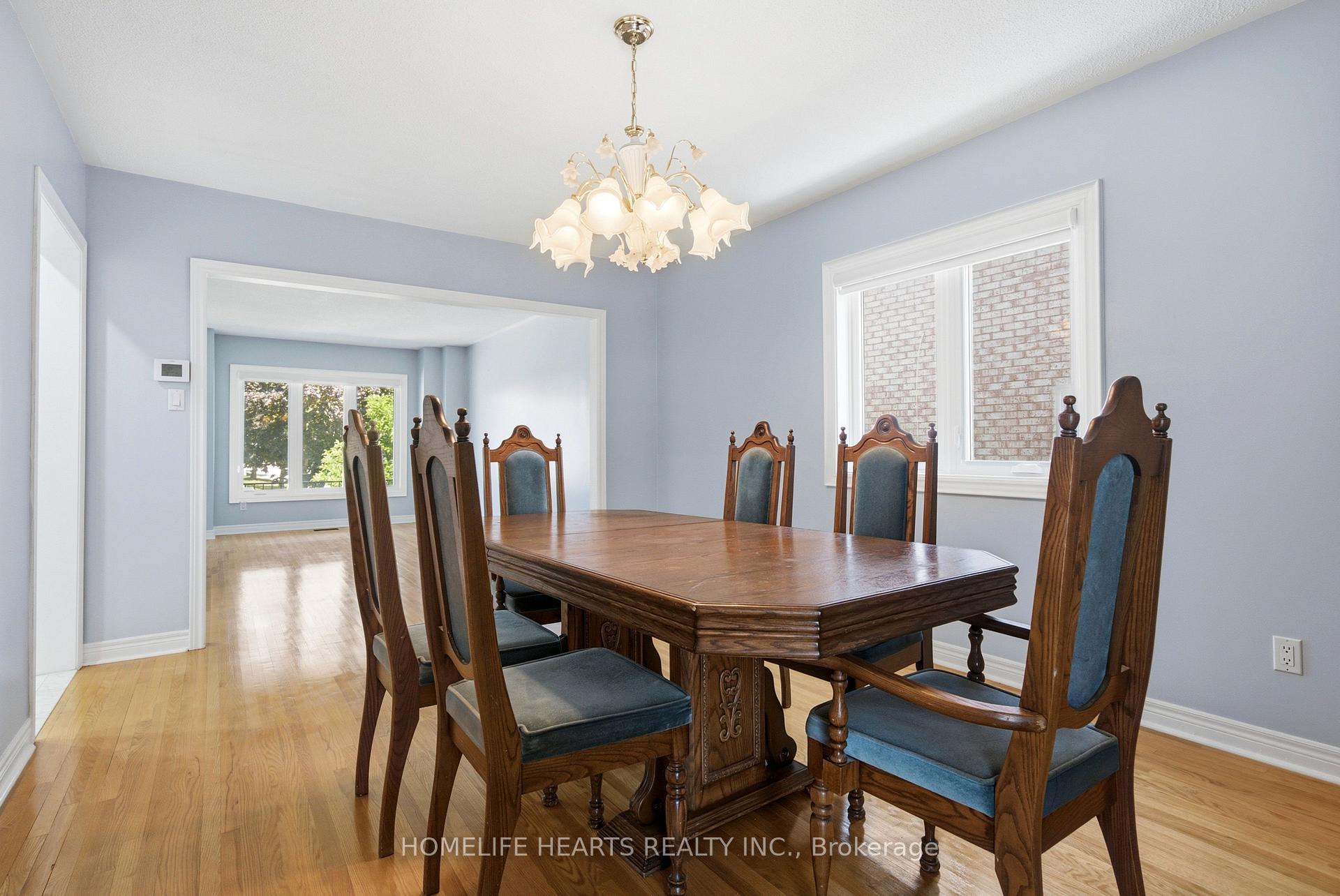 Photo 8 of 62 Boxwood Crescent, Markham, Rouge Fairways — HOMEH